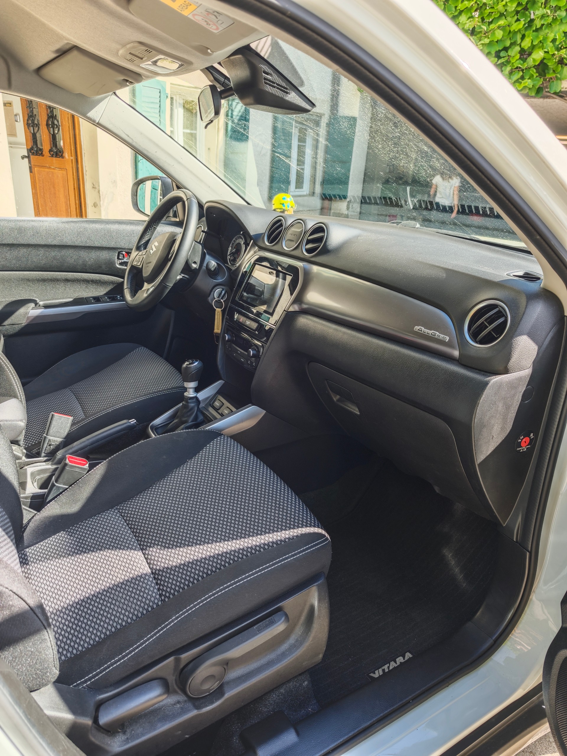 SUZUKI 1.4 T Compact Top Hybrid 4x4-image-3