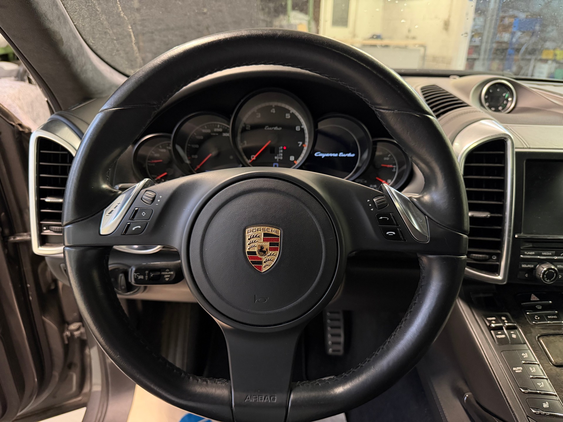 PORSCHE Cayenne Turbo | MFK 10.2024 | AHK 3.5t. | Remus Abgasanlage-image-19