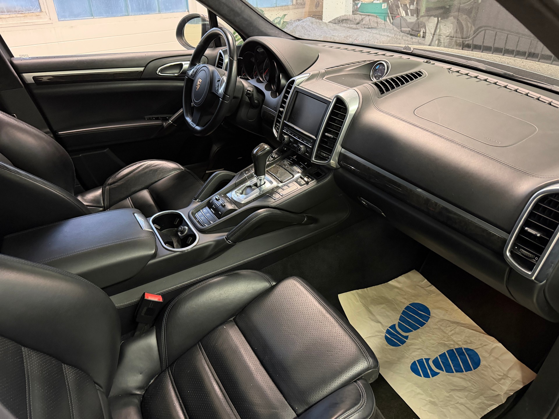 PORSCHE Cayenne Turbo | MFK 10.2024 | AHK 3.5t. | Remus Abgasanlage-image-9