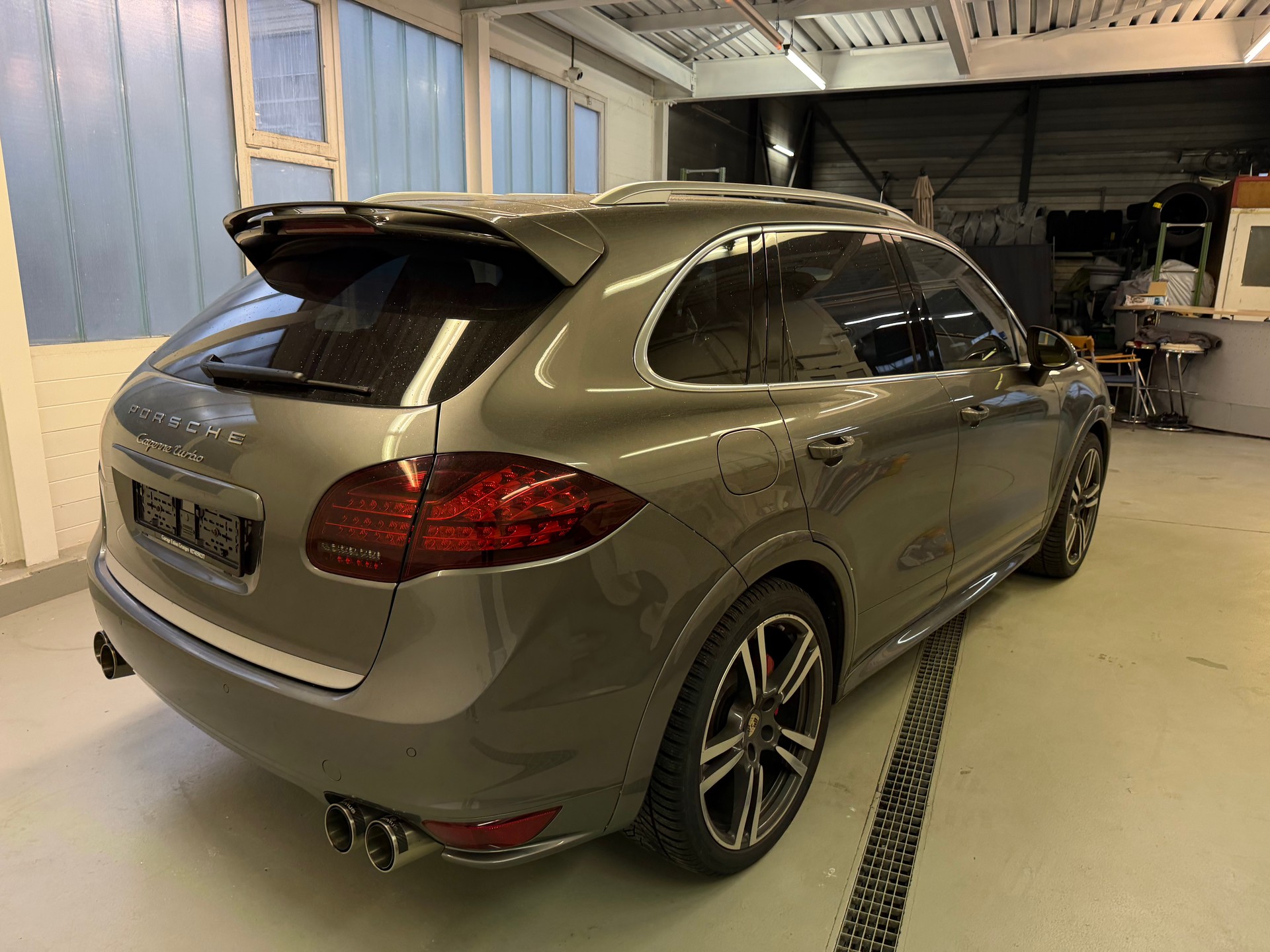 PORSCHE Cayenne Turbo | MFK 10.2024 | AHK 3.5t. | Remus Abgasanlage-image-6