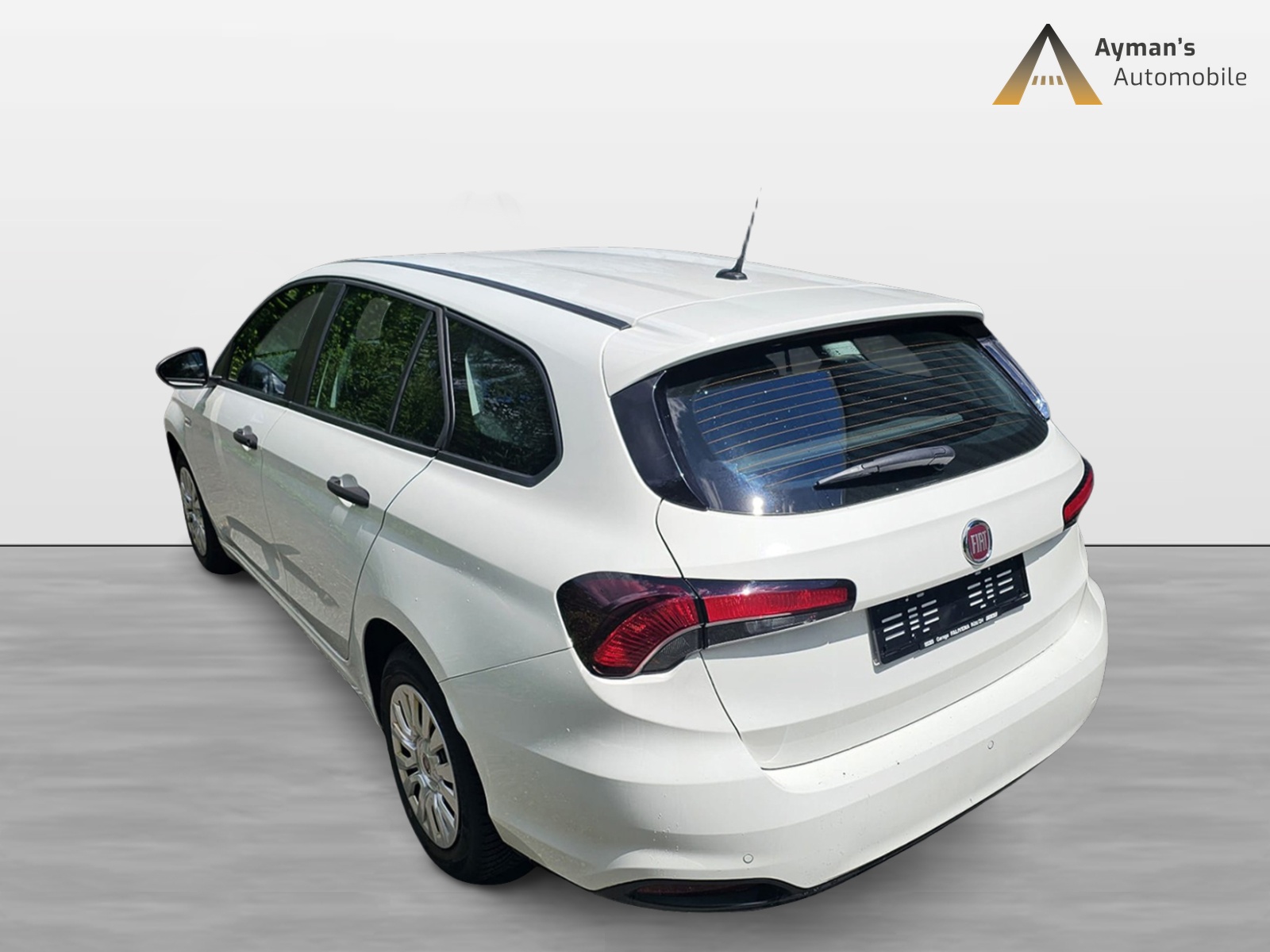 FIAT Tipo 1.4T Station Wagon Street-image-6