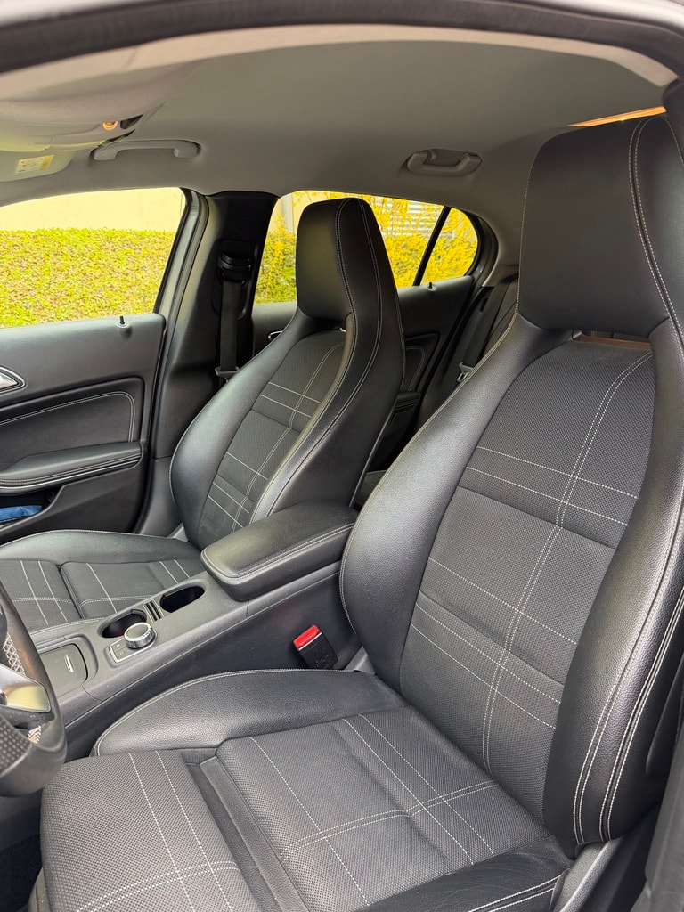 MERCEDES-BENZ GLA 200 d Urban-image-3
