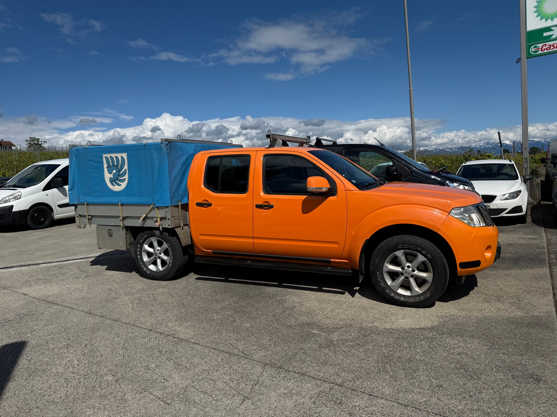NISSAN Navara Double Cab SE 2.5 dCi 4WD Automat-image-5