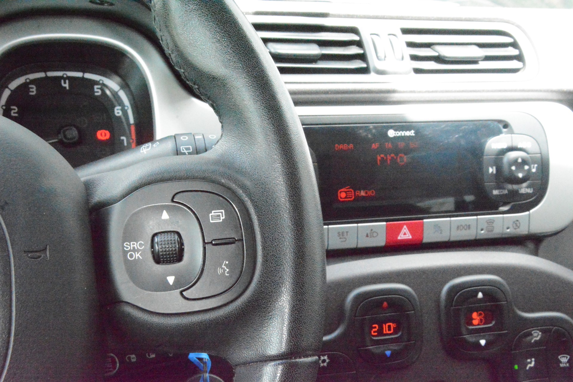 FIAT Panda 0.9 Twinair Turbo Cross 4x4-image-12