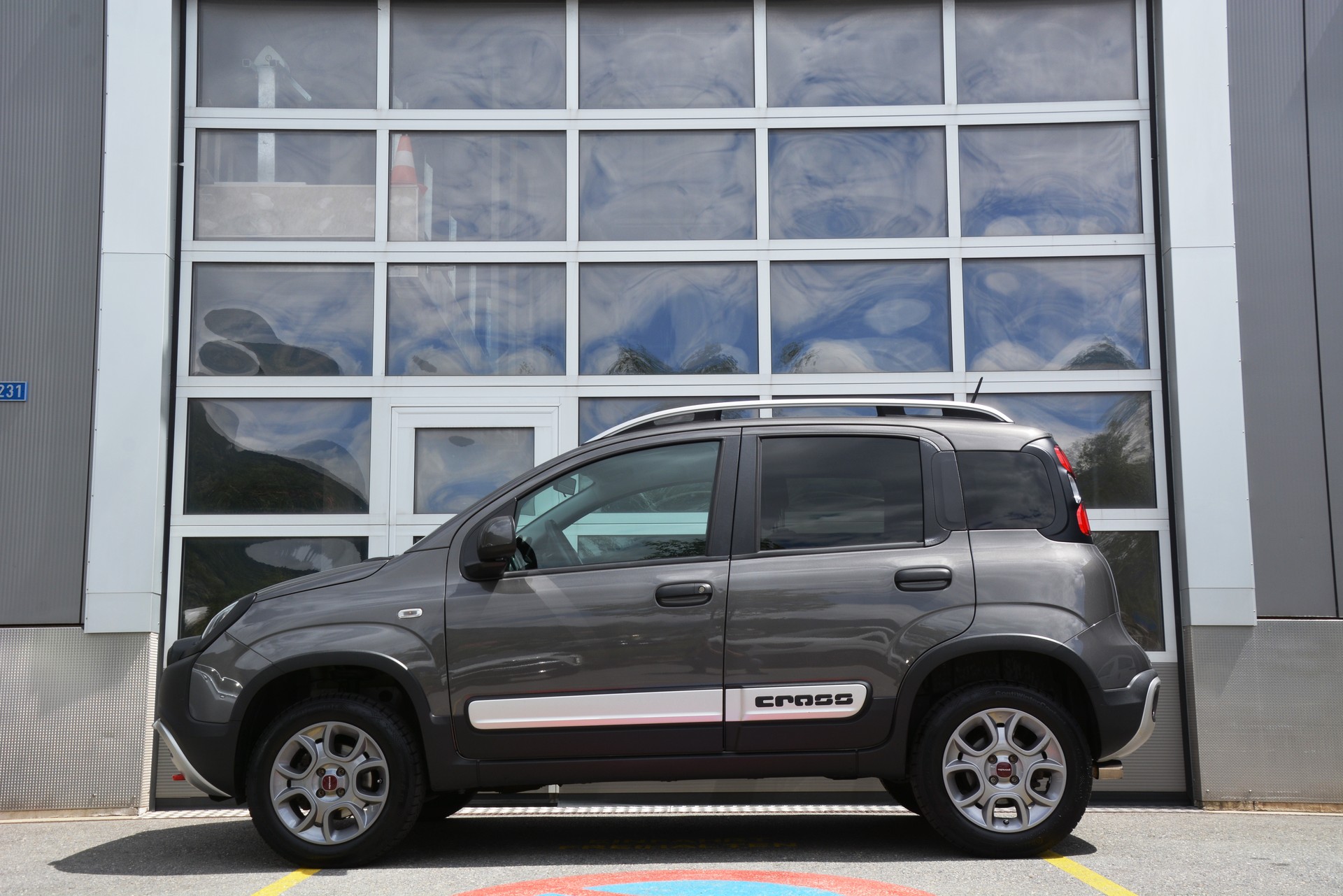 FIAT Panda 0.9 Twinair Turbo Cross 4x4-image-2