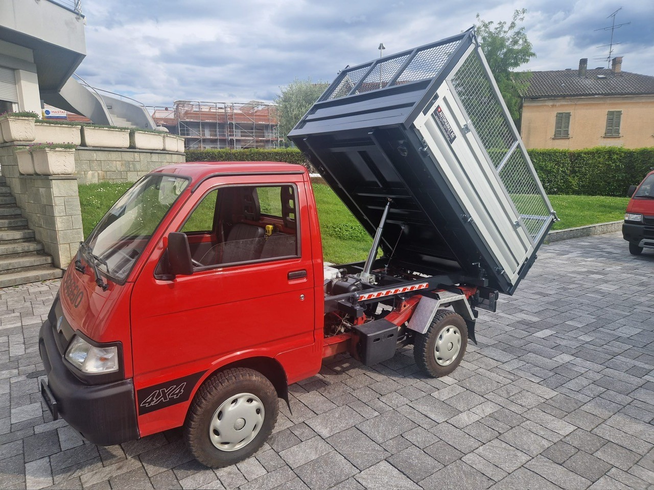 PIAGGIO Porter 1.3-16 4x4 - EX. Veicolo Esercito CH con SOLO KM. 3000 - PARI AL NUVO!! - Ponte Ribaltabile 3 Lati "NUOVO"