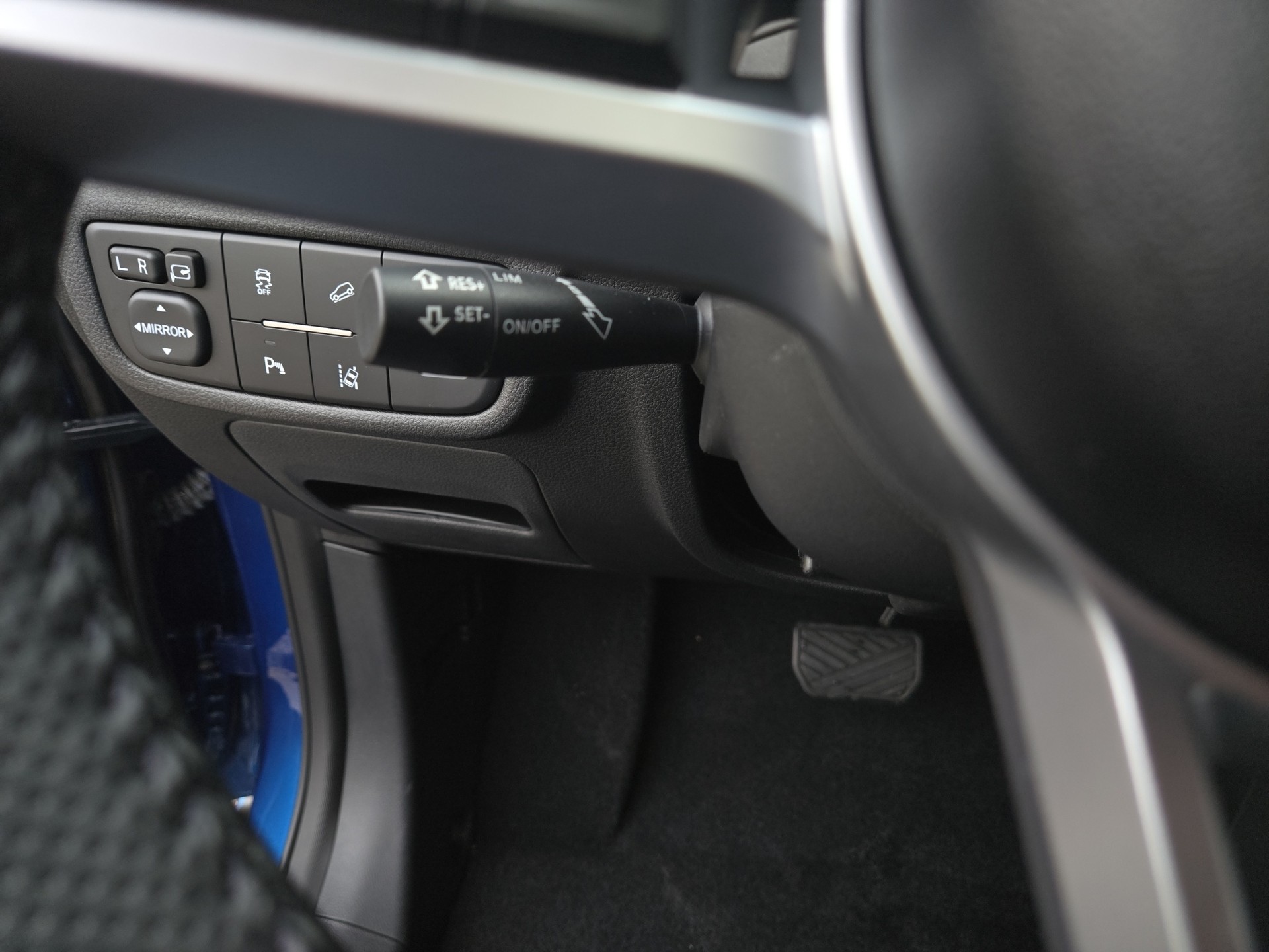 SERES Seres 3 Luxury 54kWh-image-16