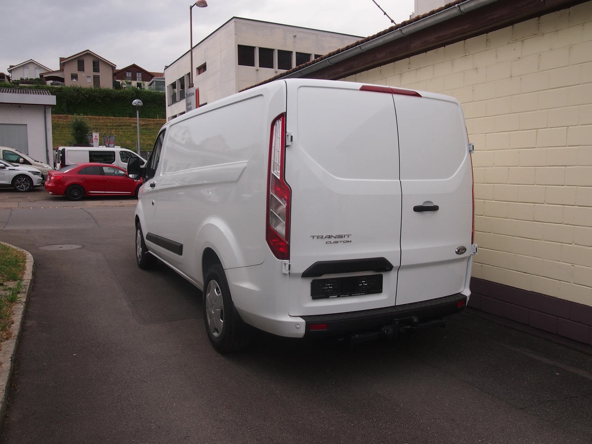 FORD Transit Custom 340 L2H1-showroom-element-2