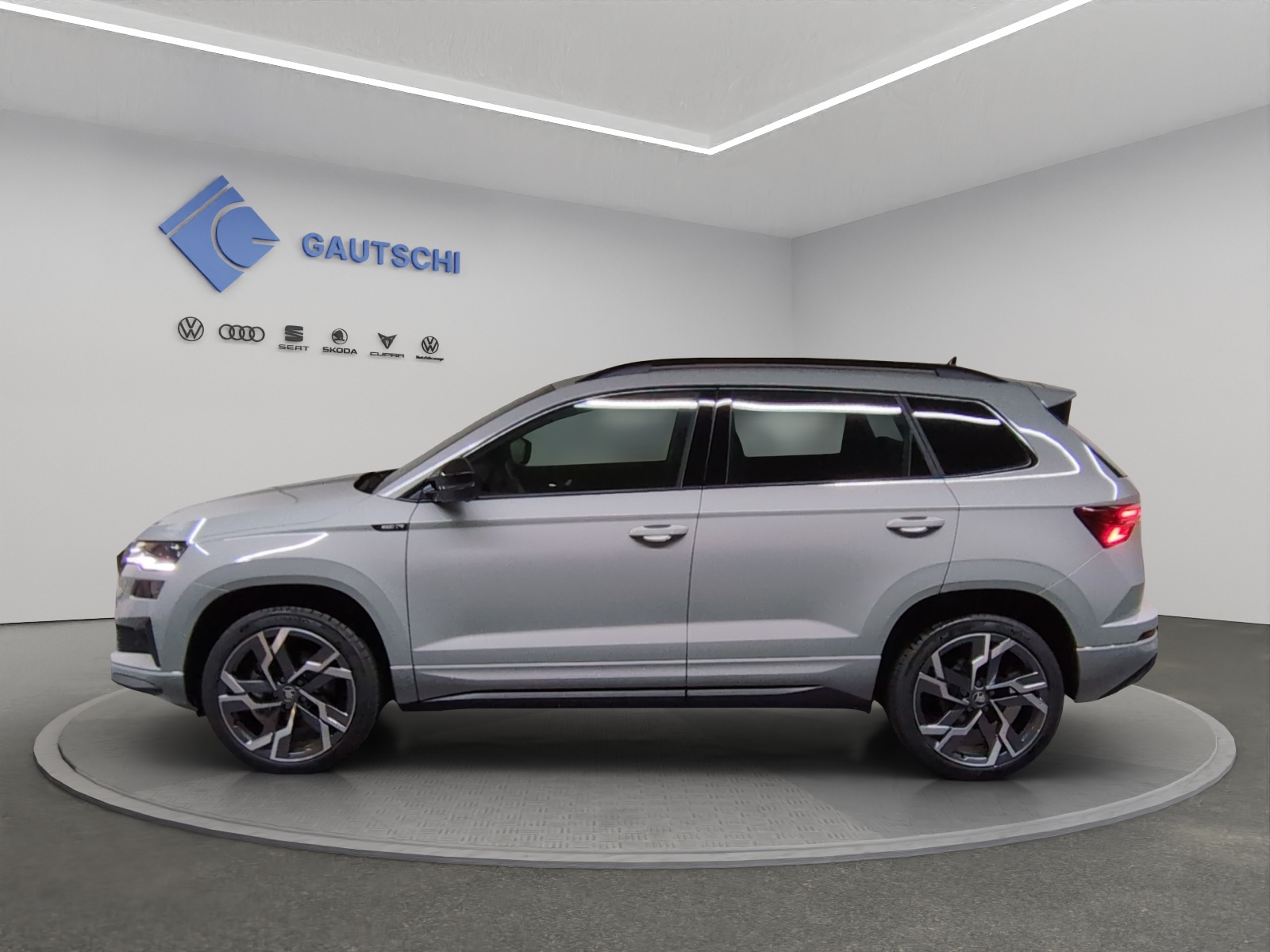 SKODA Karoq 1.5 TSI SportLine DSG-image-1