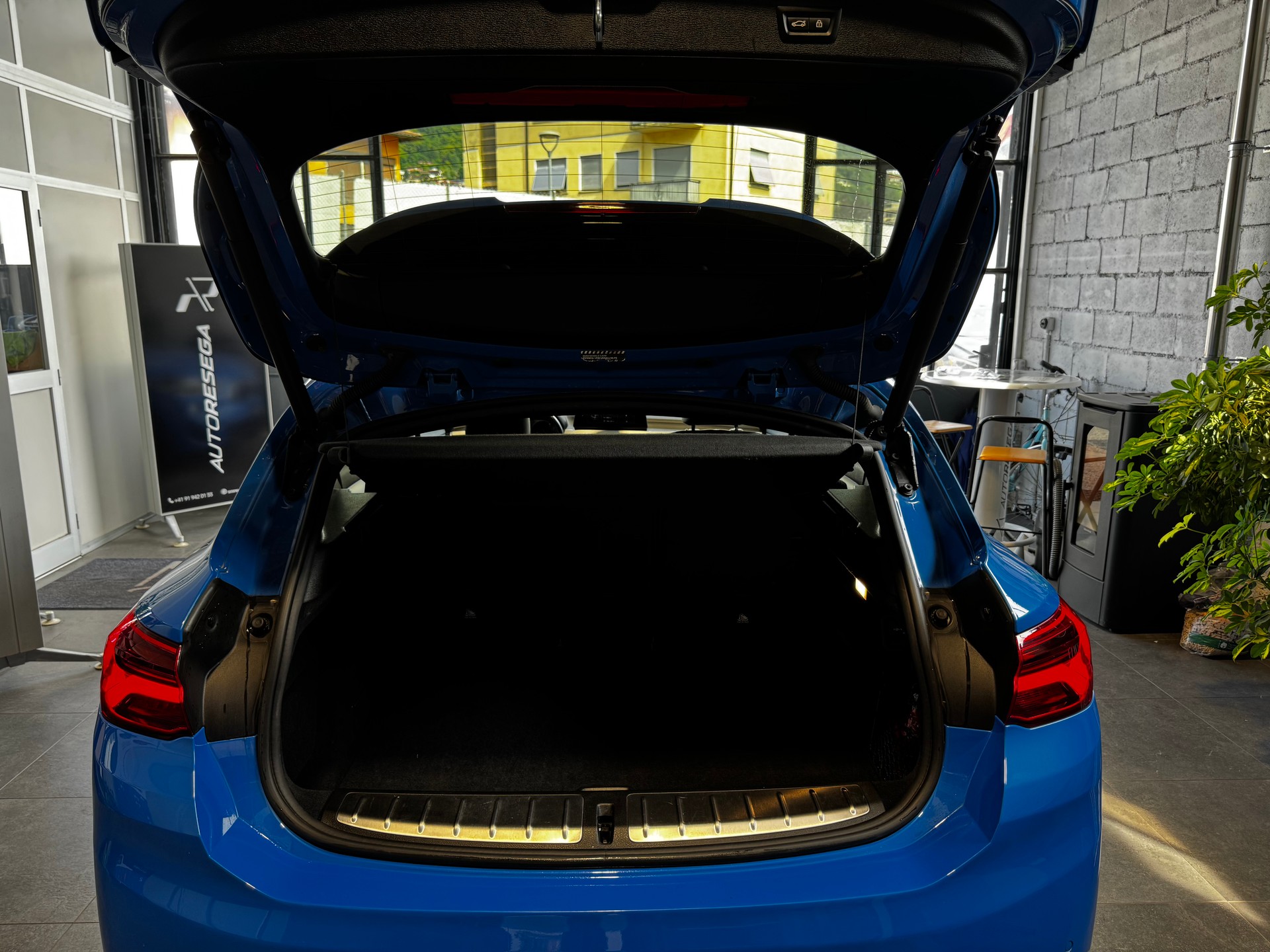 BMW X2 xDrive 20d M Sport Steptronic-image-11