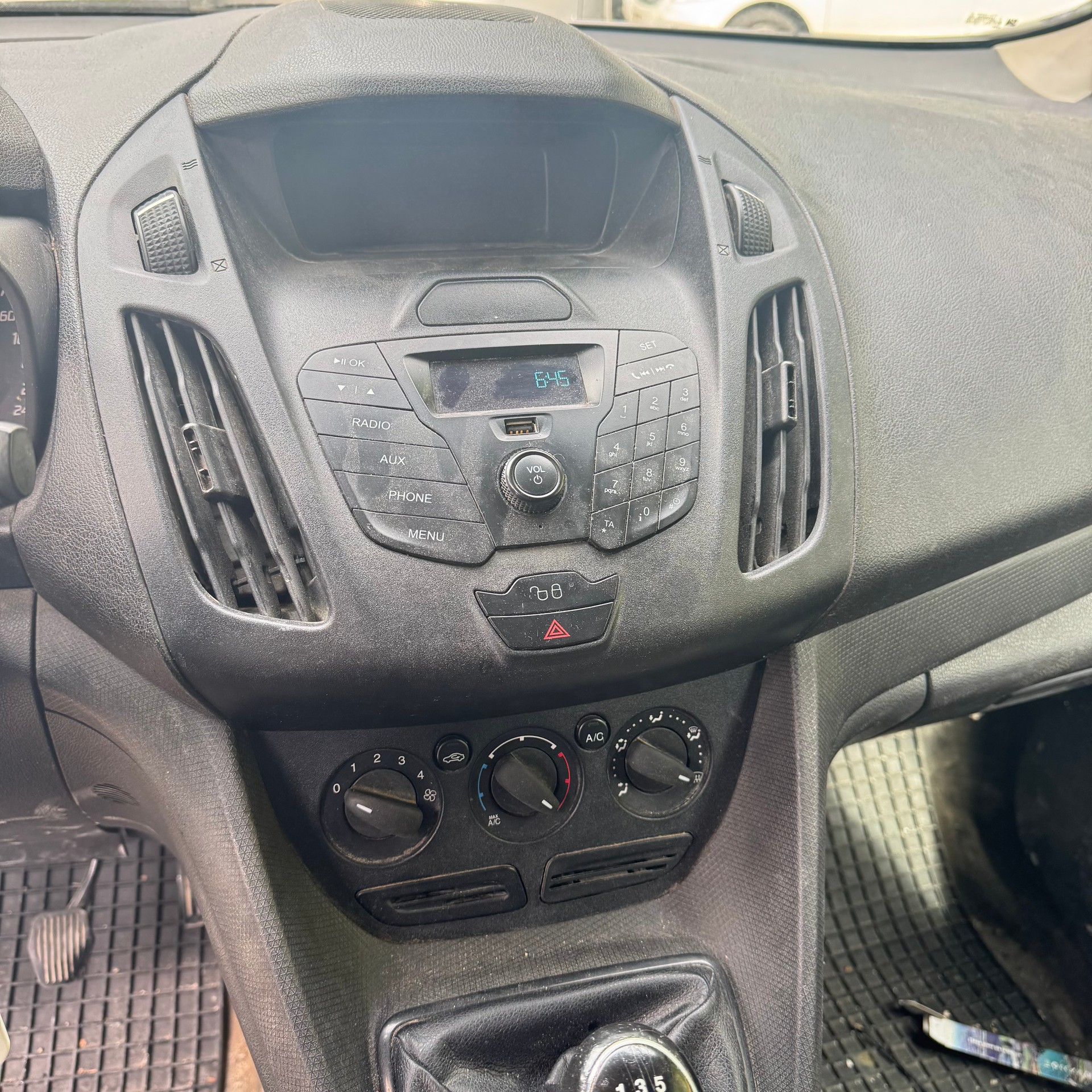 FORD Transit Connect Van T230 1.6 TDCi Trend-image-8