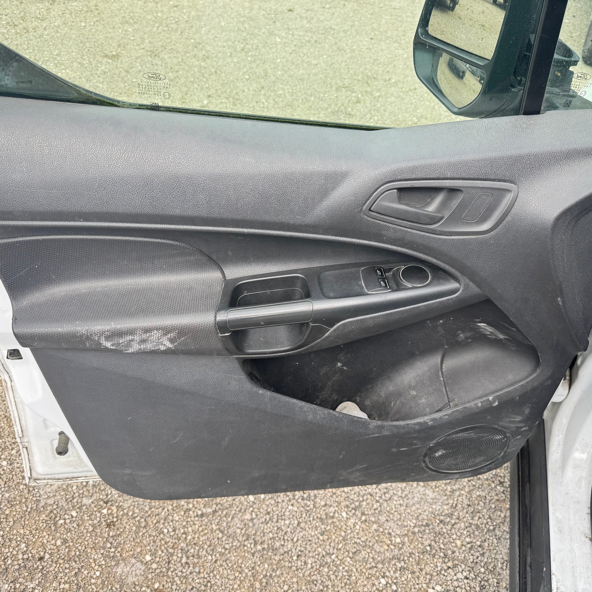FORD Transit Connect Van T230 1.6 TDCi Trend-image-4