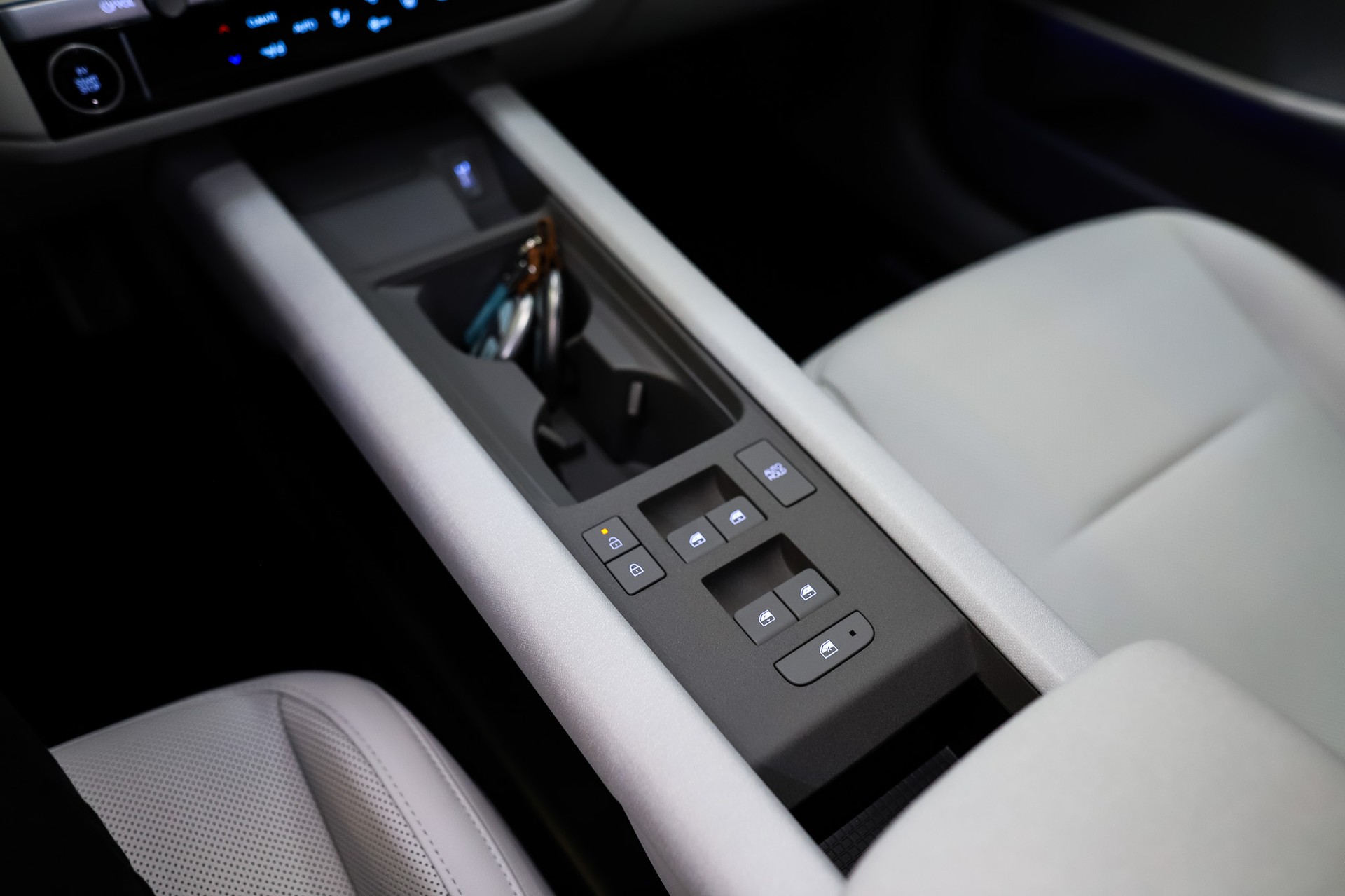 HYUNDAI Ioniq 6 77kWh Vertex 4WD-image-14