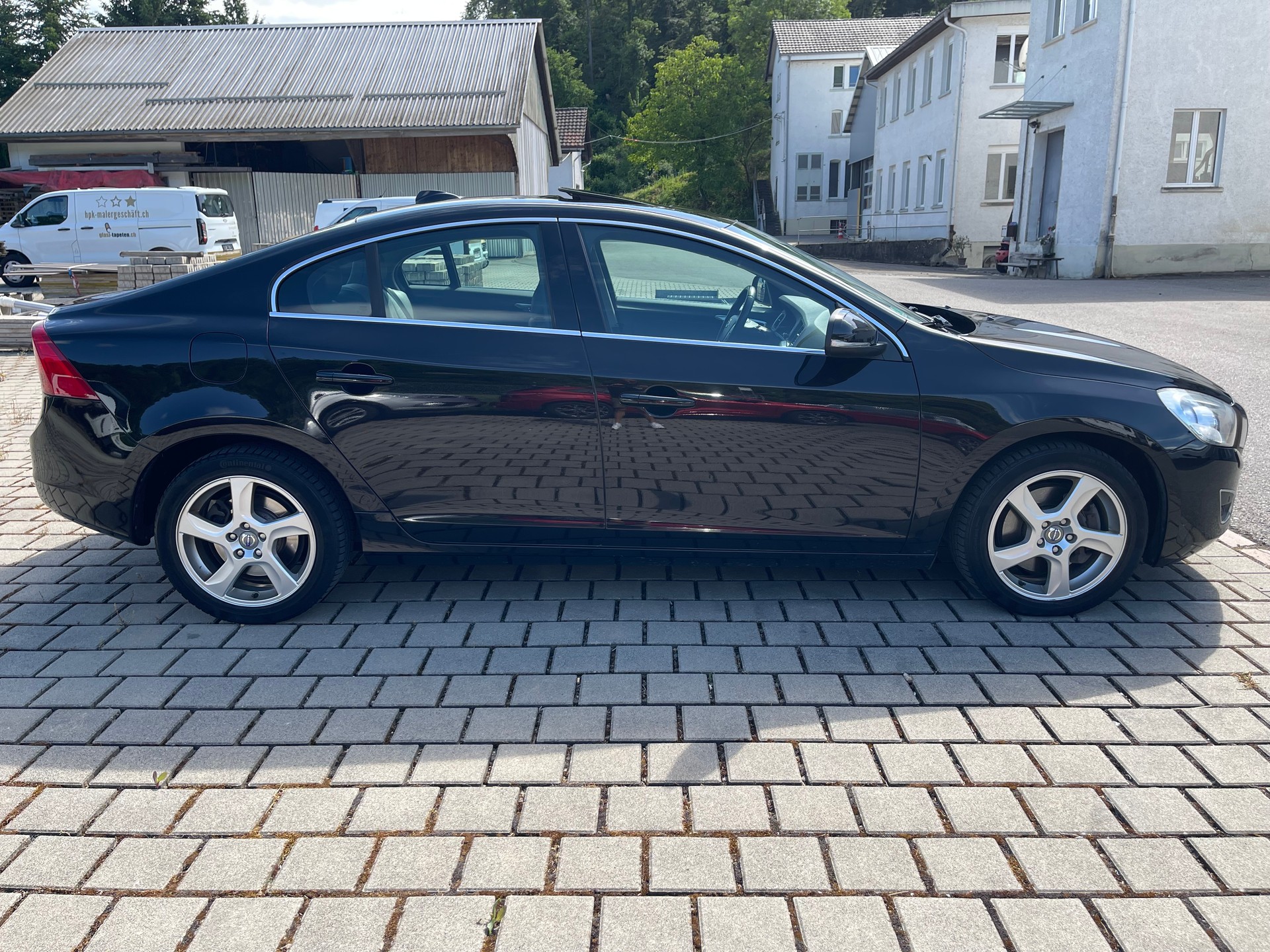 VOLVO S60 2.0T Summum Powershift-image-4