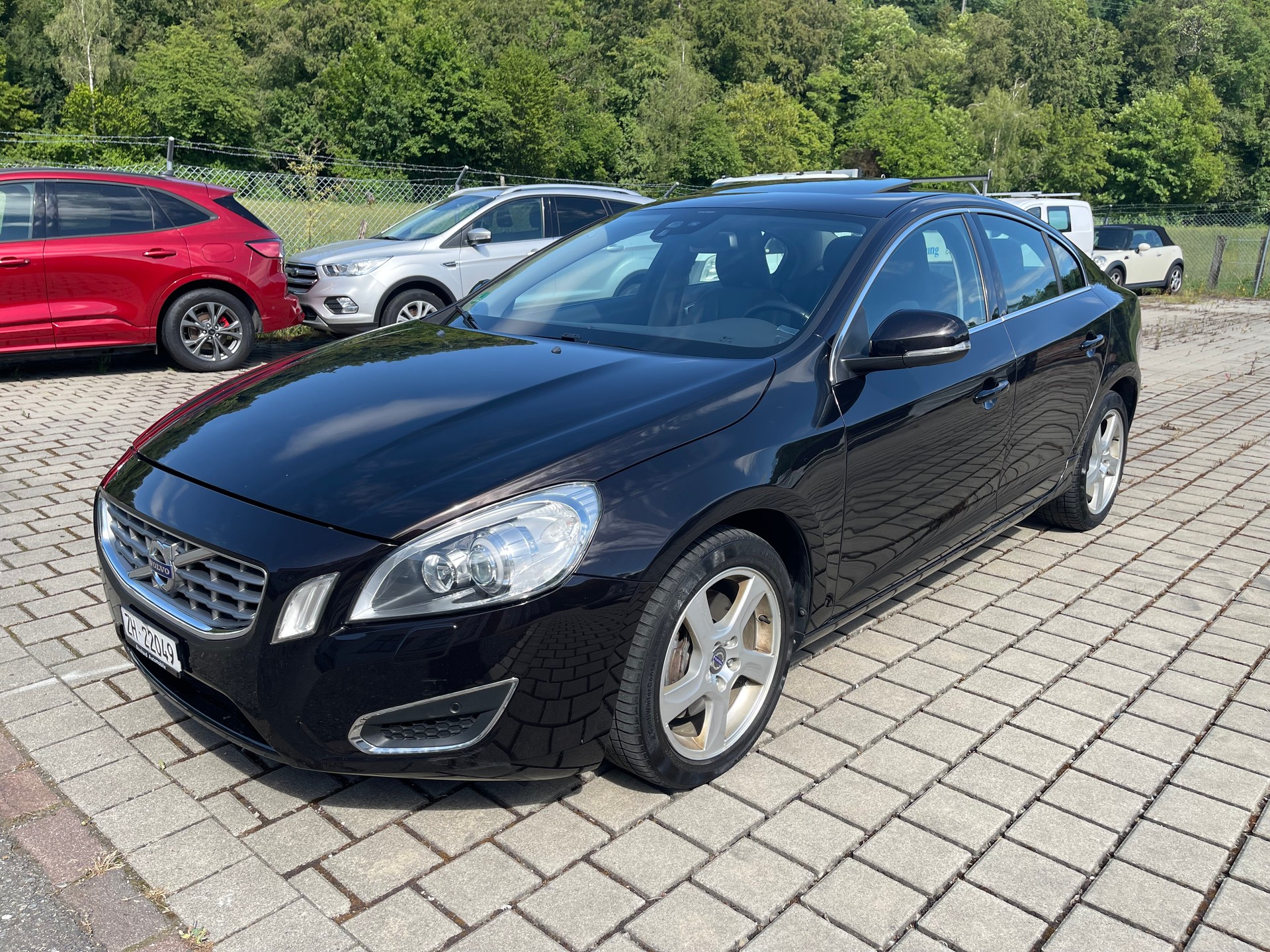 VOLVO S60 2.0T Summum Powershift-image-0