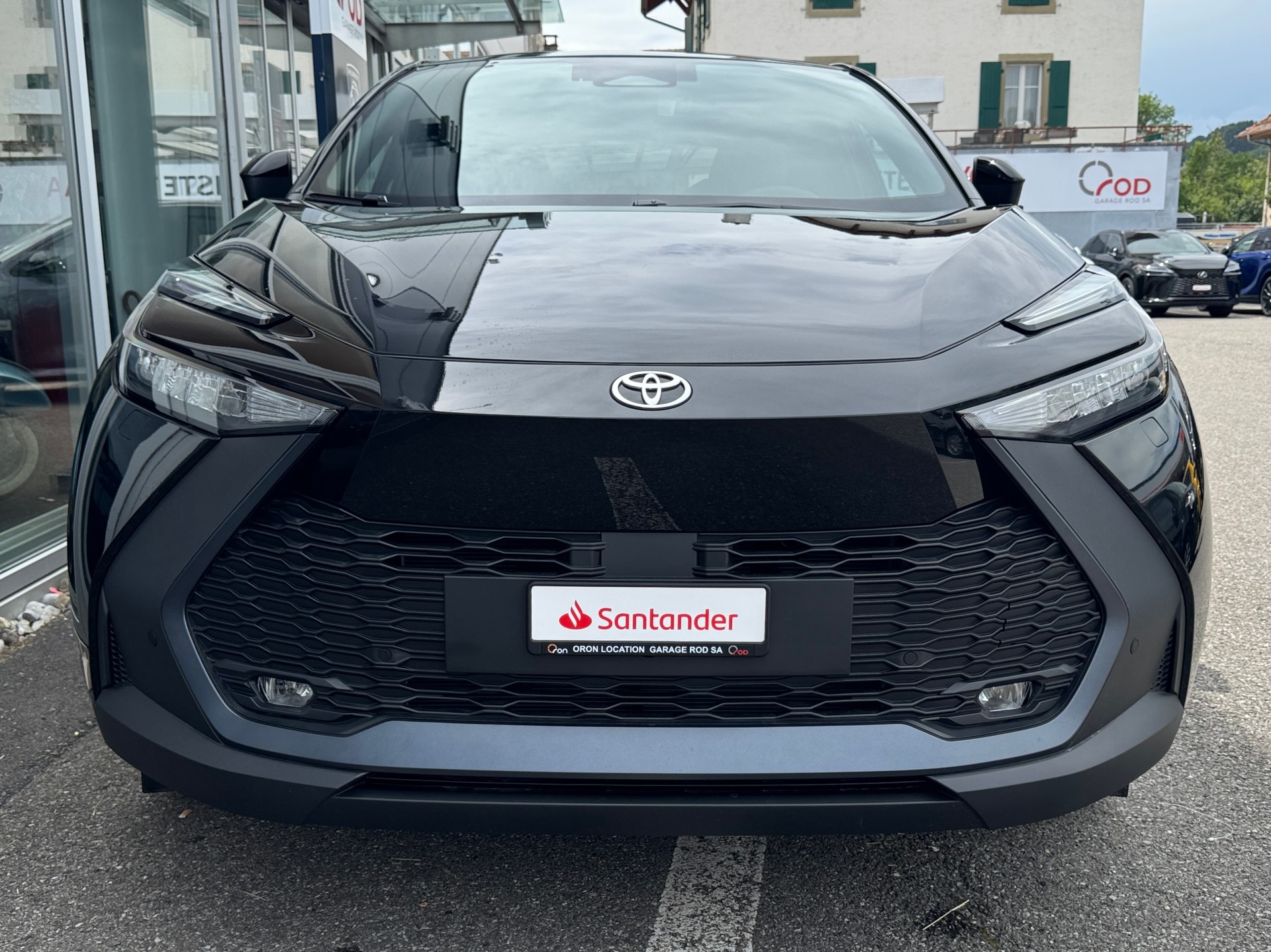 TOYOTA C-HR 1.8 HSD CVT Swiss Edition-image-2