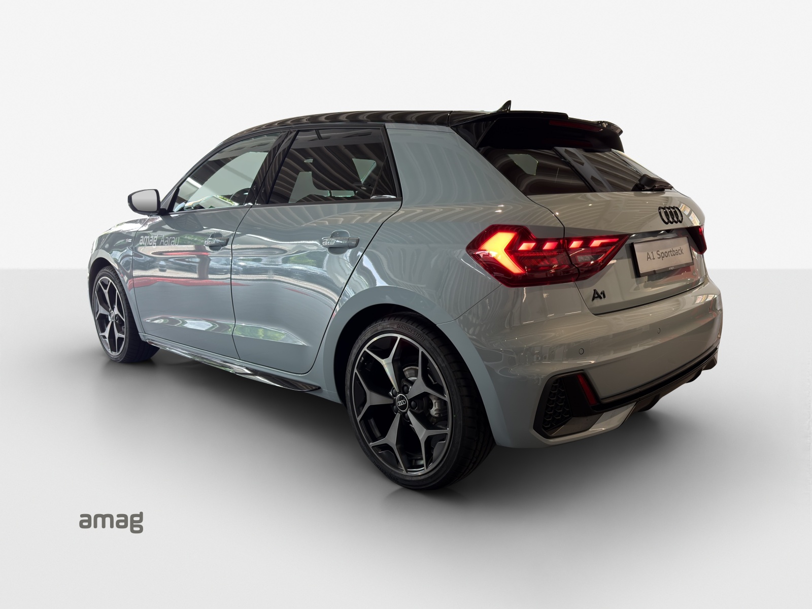 AUDI A1 Sportback 30 TFSI S Line Attraction S-tronic-image-2