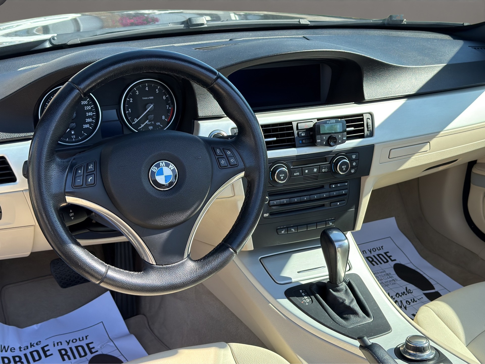 BMW 325i Cabriolet Steptronic-image-12