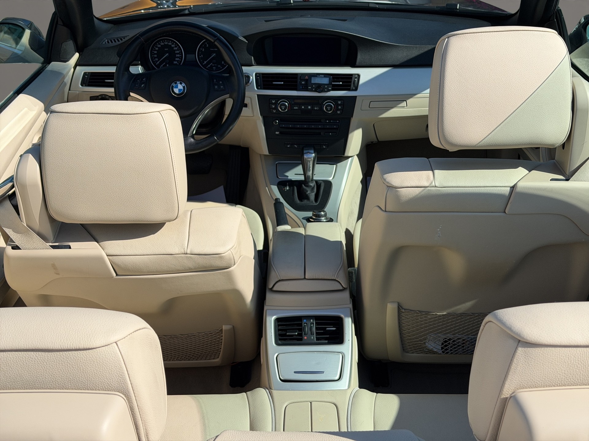 BMW 325i Cabriolet Steptronic-image-15