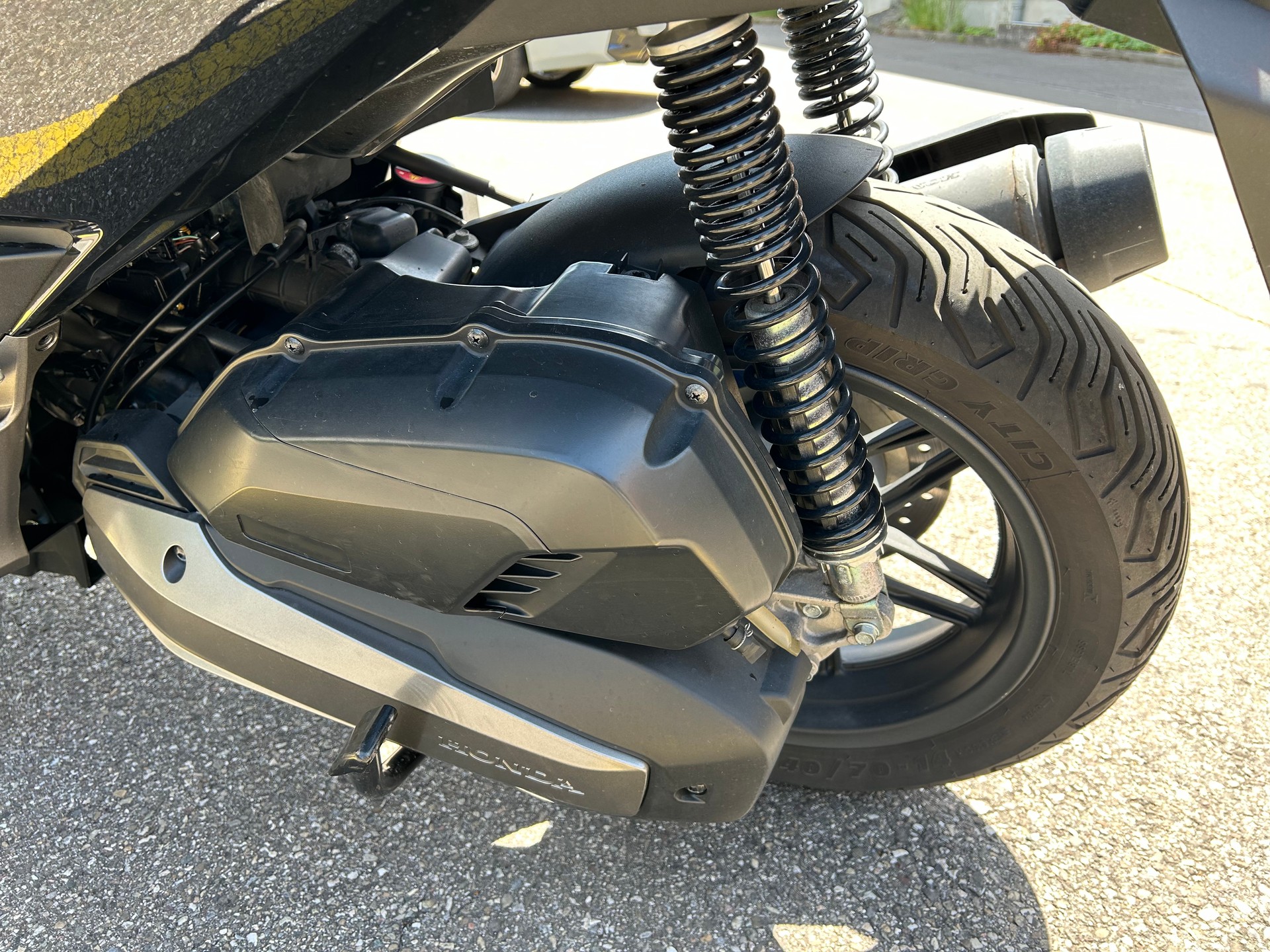 HONDA FORZA 125-image-2