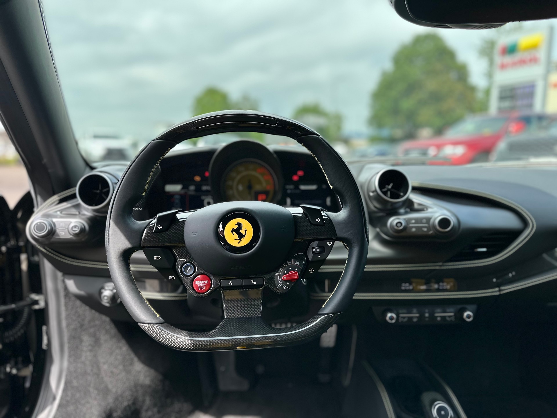 FERRARI F8 Tributo ° Nero Daytona Black + Giallo Modena °-image-15