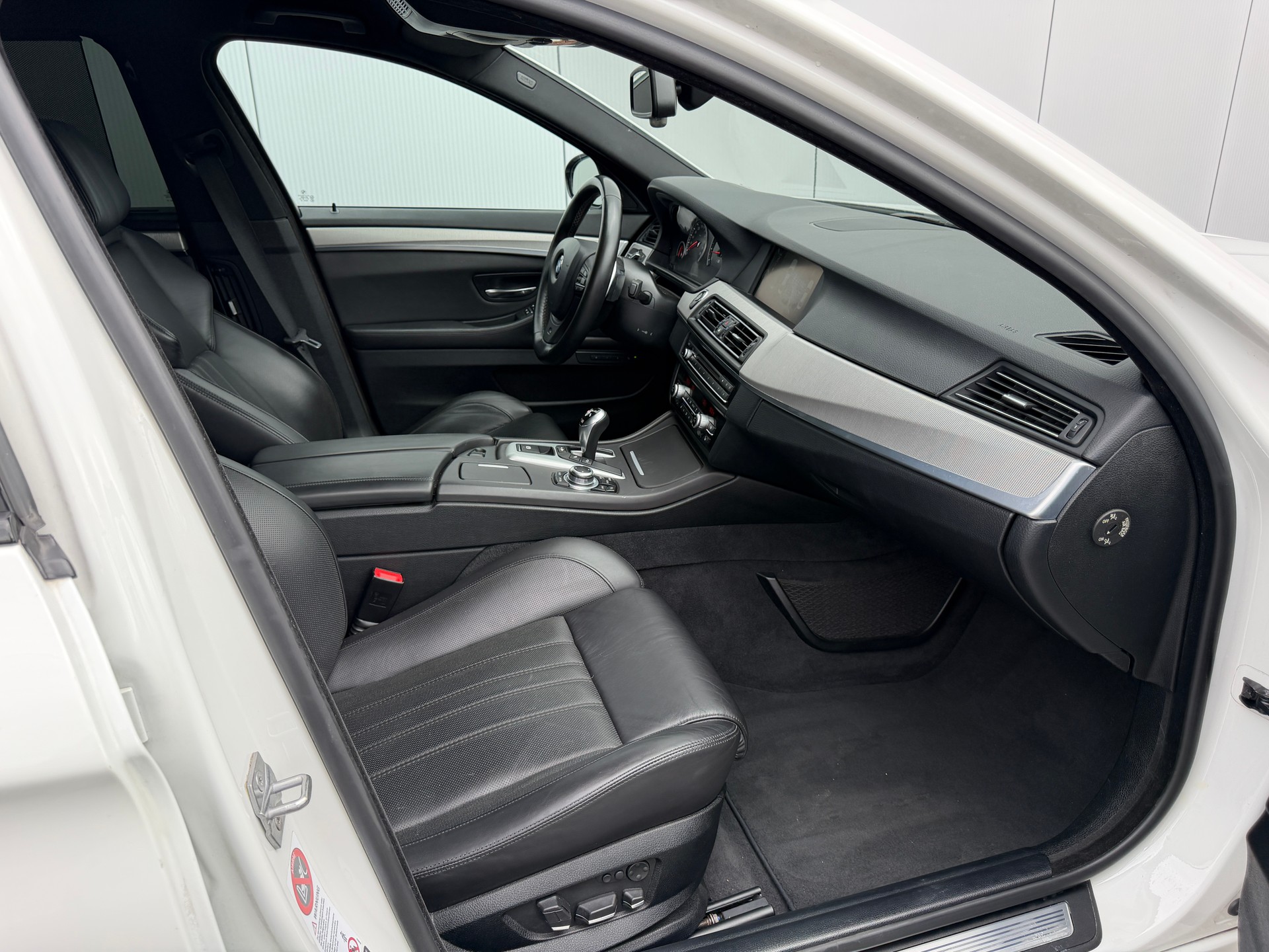 BMW M5 Drivelogic-image-11