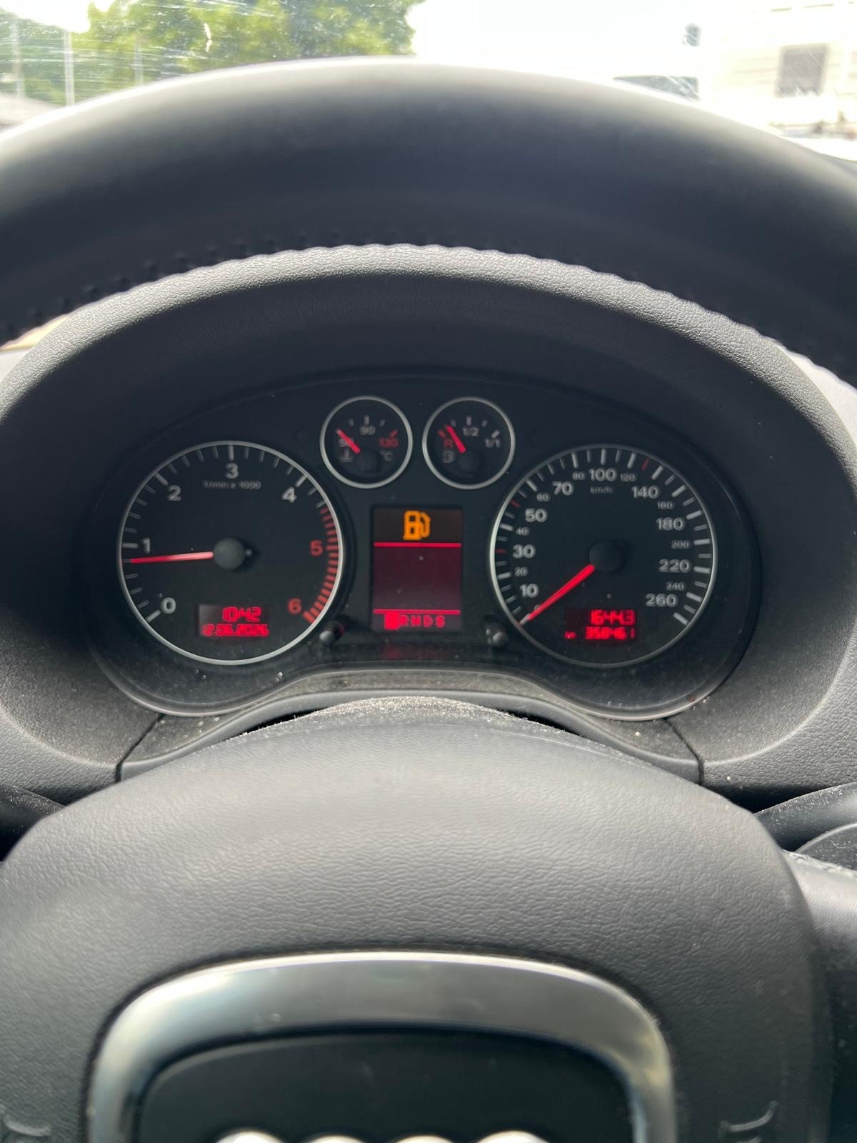 AUDI A3 Sportback 2.0 TDI Attraction-image-11
