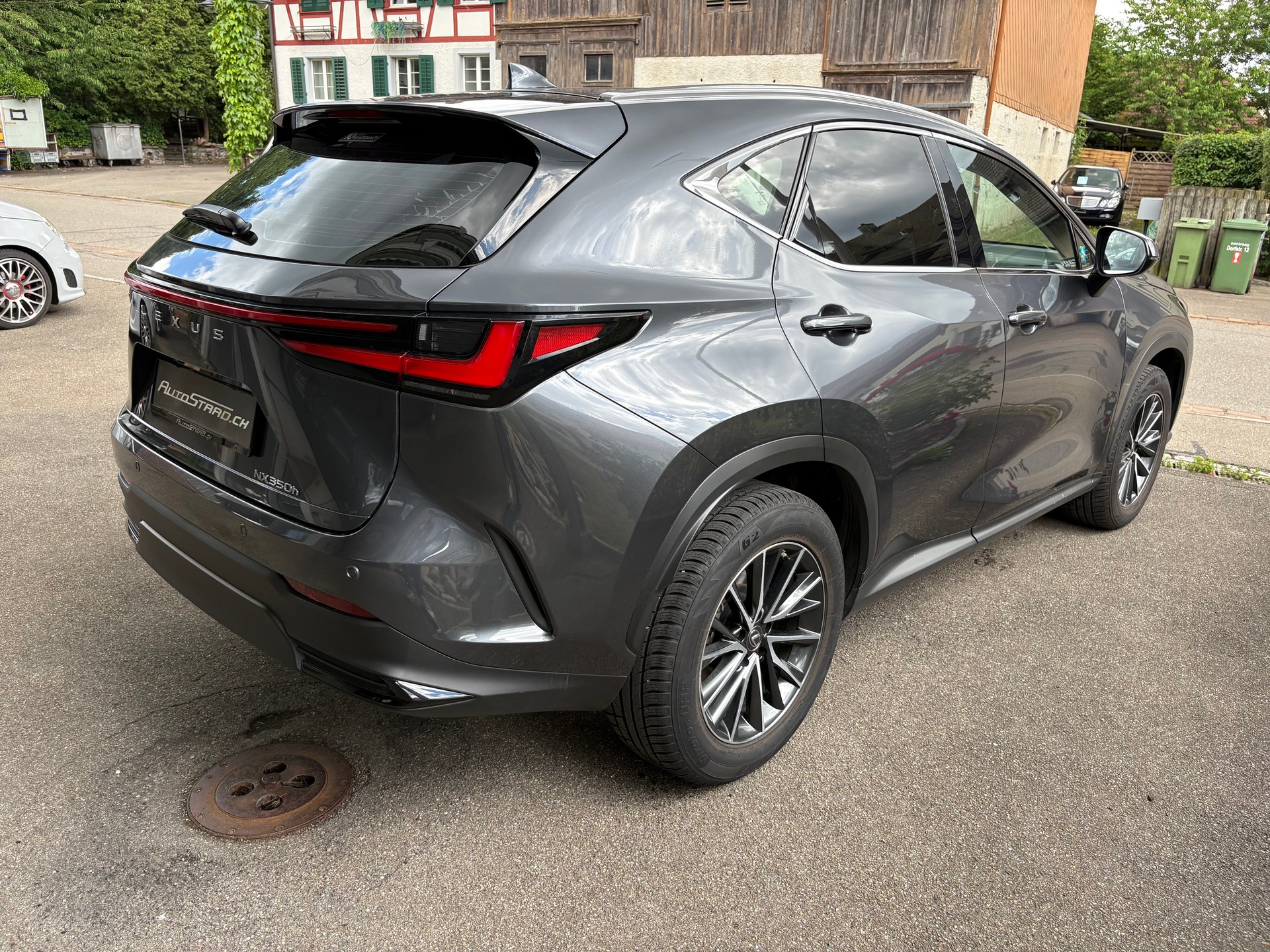LEXUS NX 350h FWD Impression-image-3