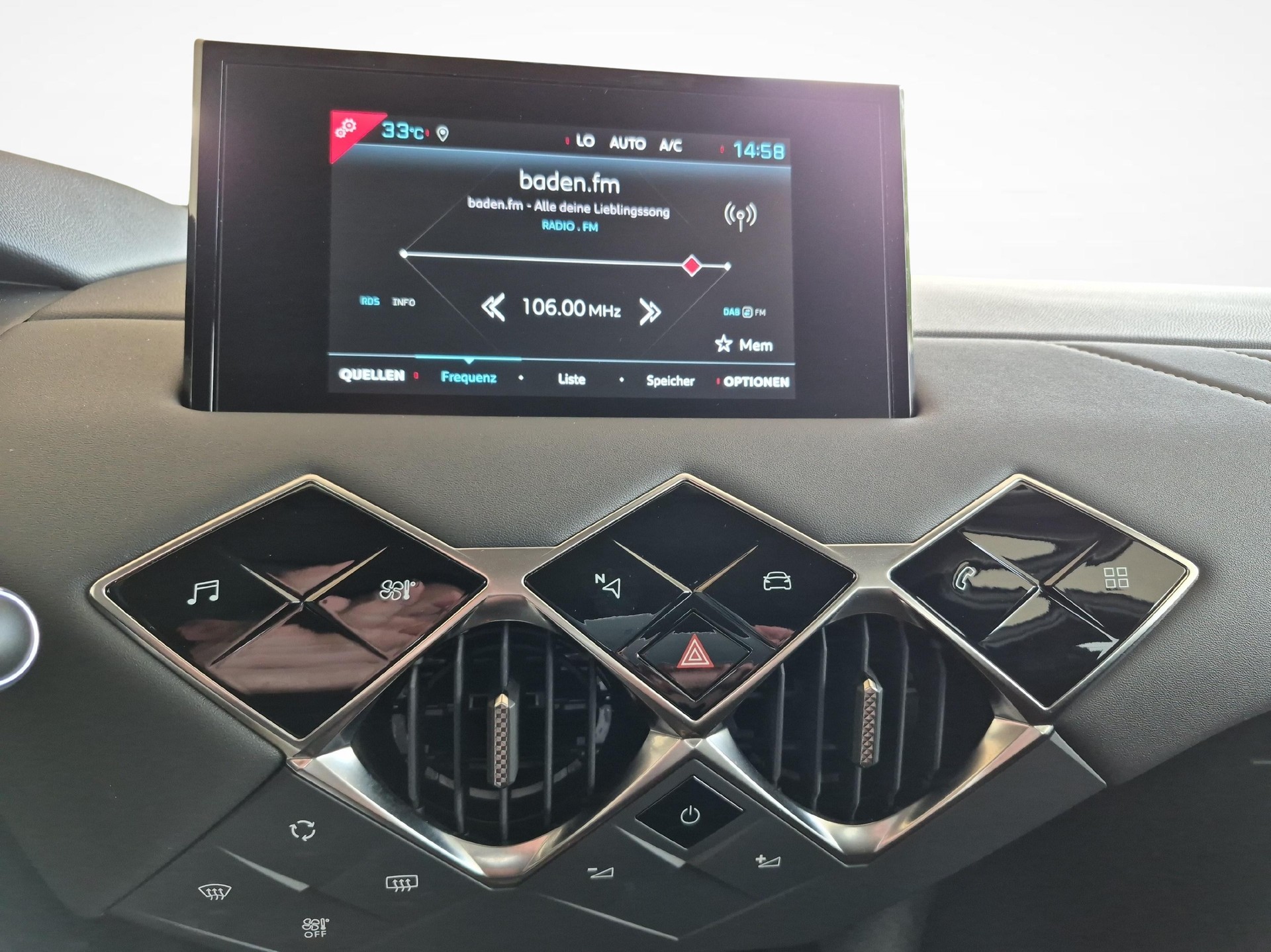 DS AUTOMOBILES 3 Crossback E-Tense Bastille-image-14