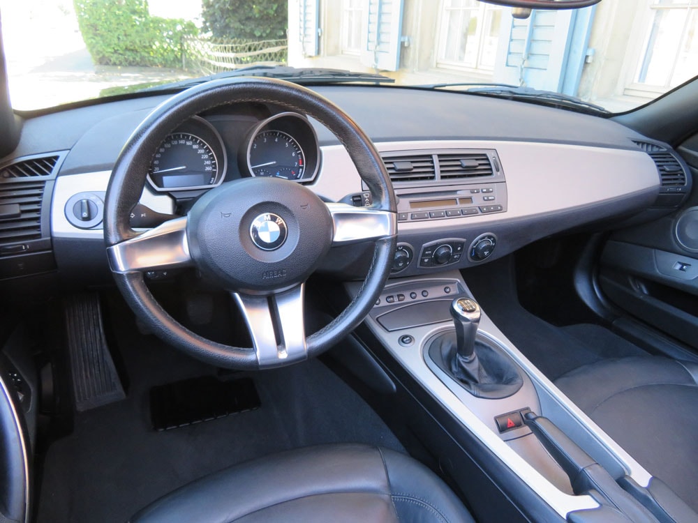 BMW Z4 3.0i Roadster-image-9