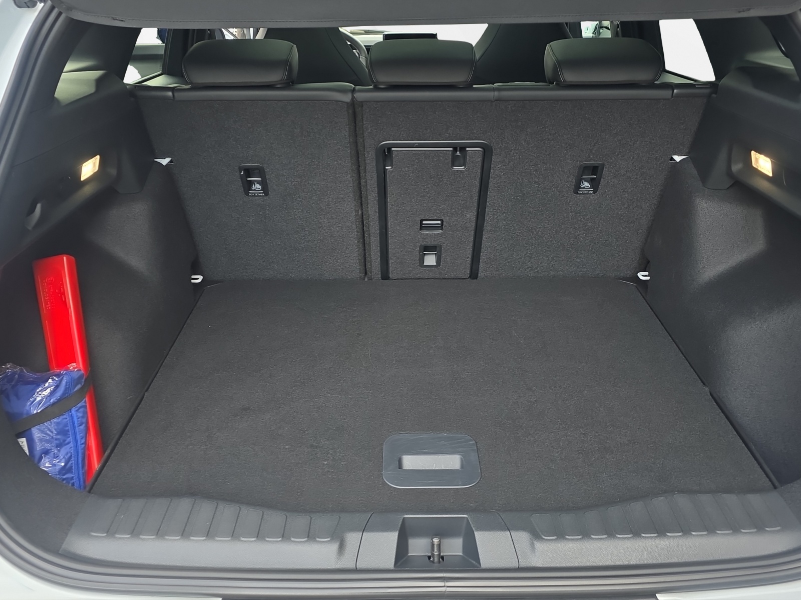 FORD Explorer Elektro 77kWh Dual Extended Range Premium AWD-image-8
