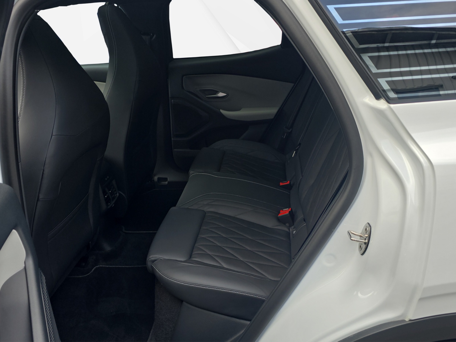 FORD Explorer Elektro 77kWh Dual Extended Range Premium AWD-image-7