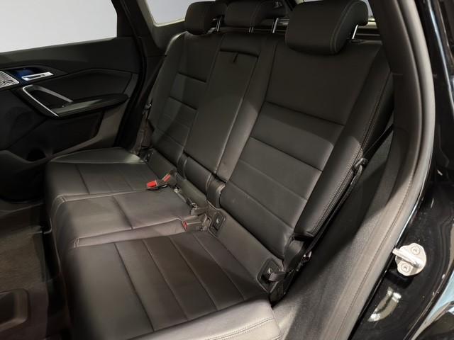 BMW X1 30e xDrive paddles-image-16
