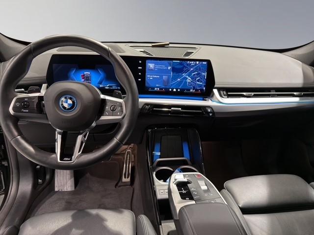BMW X1 30e xDrive paddles-image-10