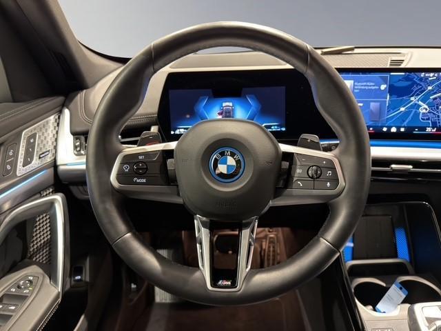 BMW X1 30e xDrive paddles-image-11