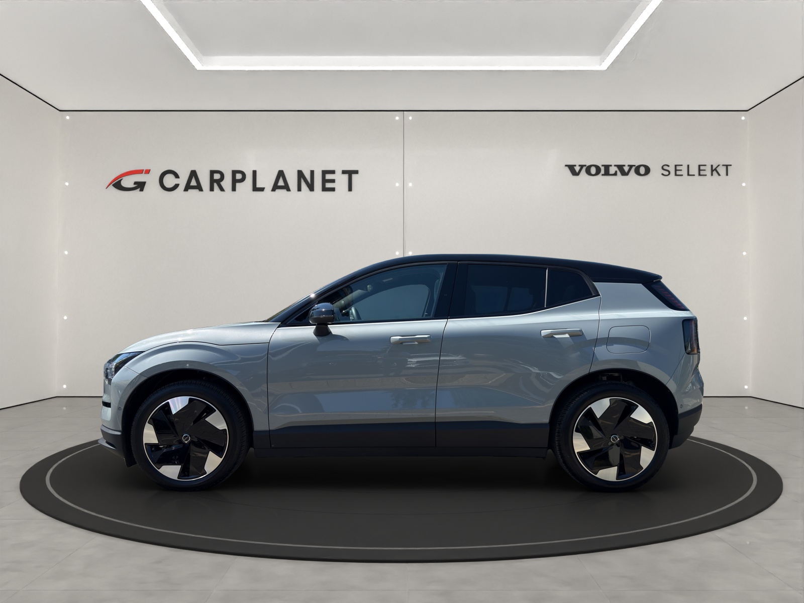 VOLVO EX30 E60 Twin Ultra Performance AWD-image-2