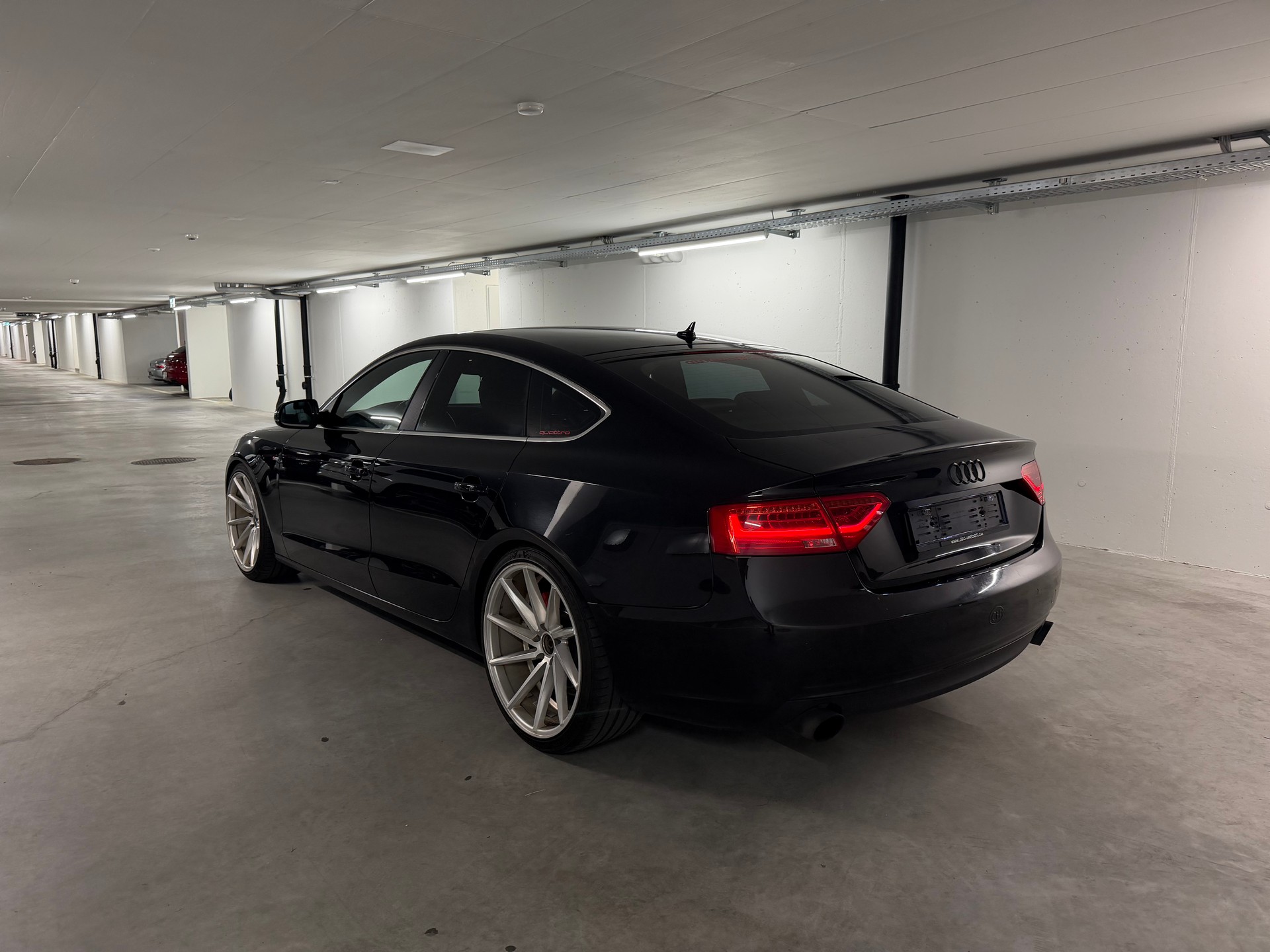 AUDI A5 Sportback 2.0 TFSI quattro S-tronic-image-8