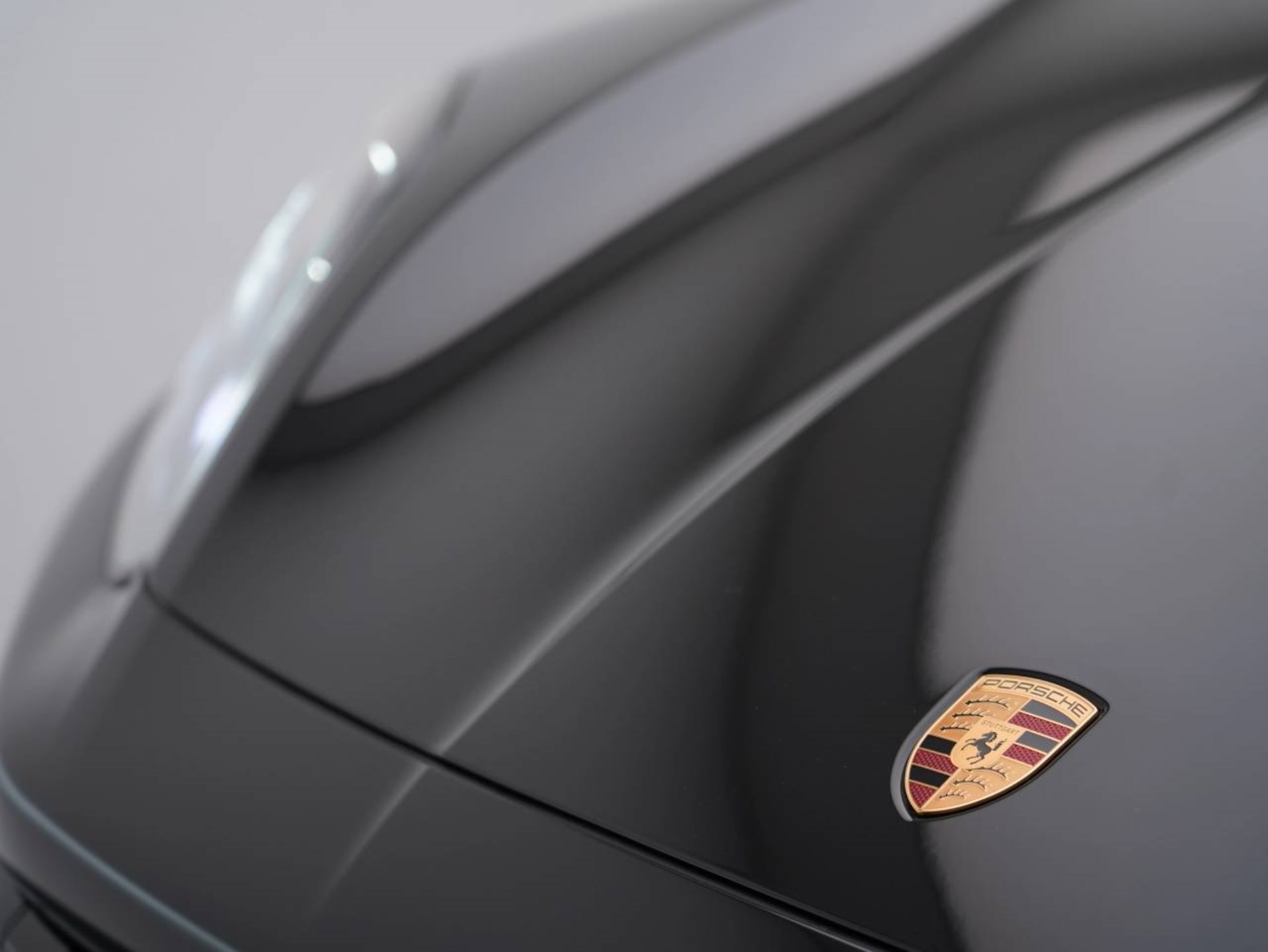 PORSCHE Cayenne S E-Hybrid-image-11