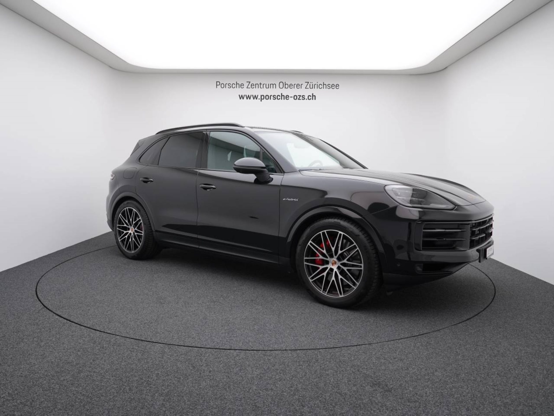 PORSCHE Cayenne S E-Hybrid-image-8