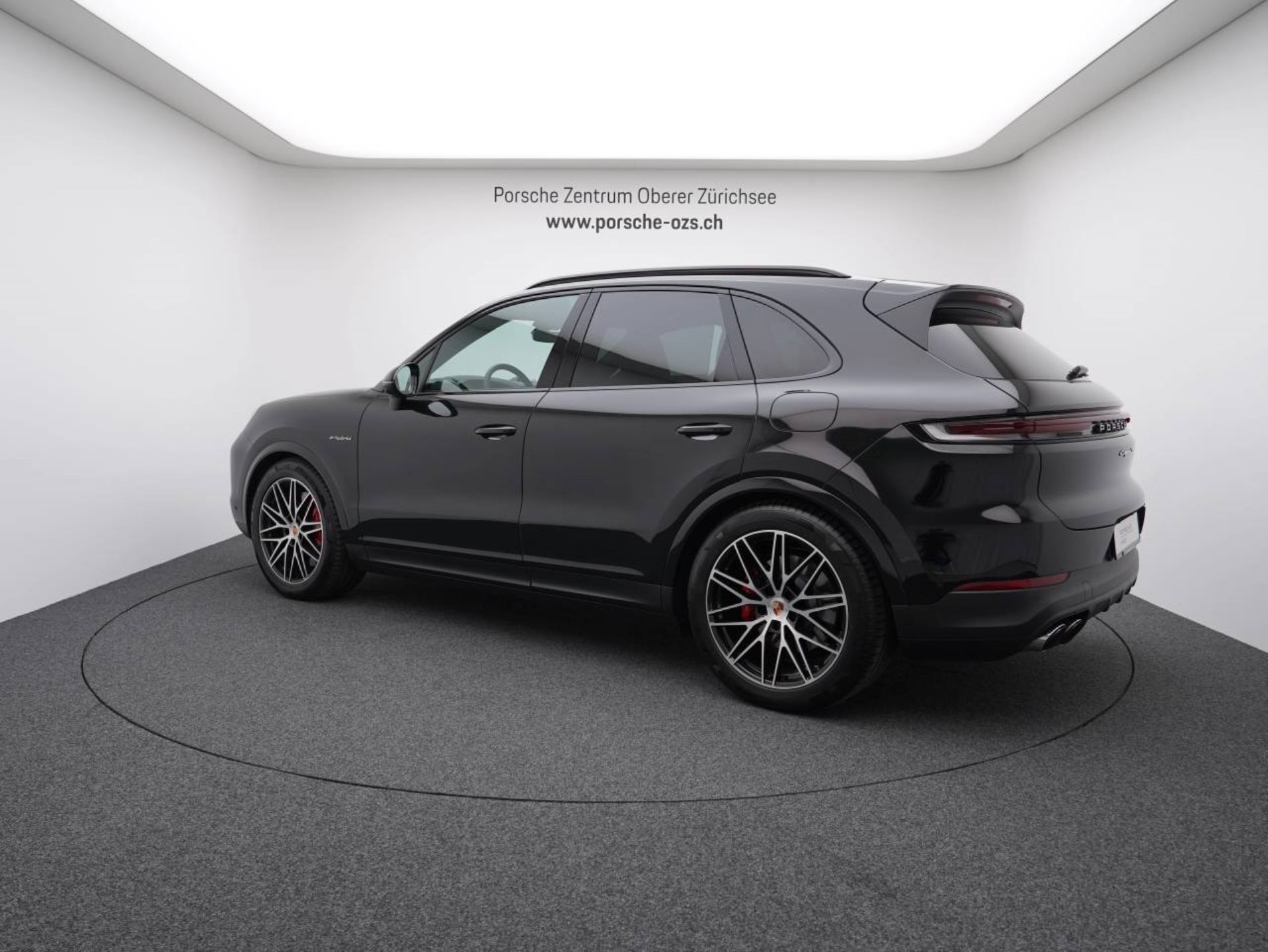 PORSCHE Cayenne S E-Hybrid-image-2