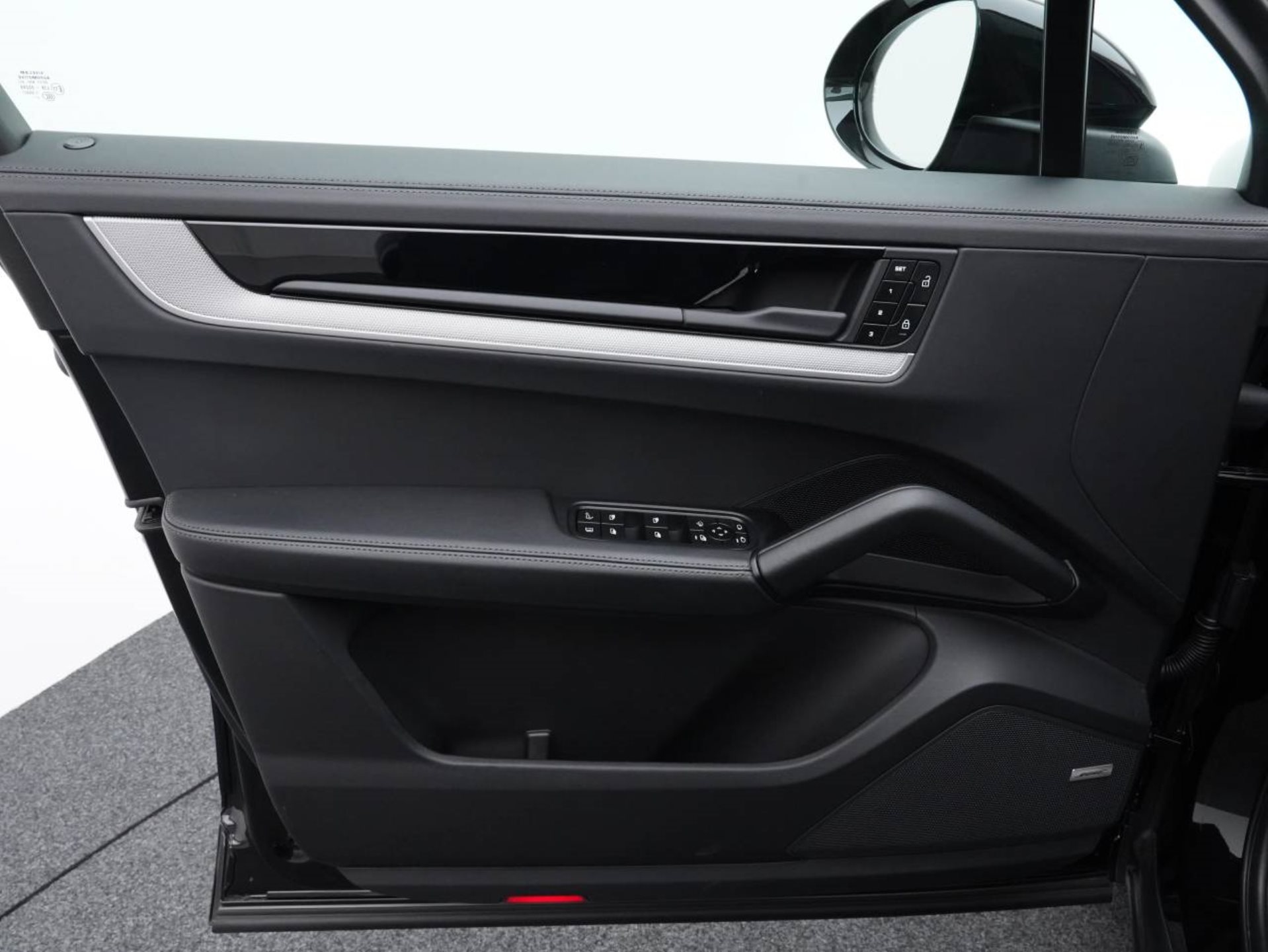PORSCHE Cayenne S E-Hybrid-image-20