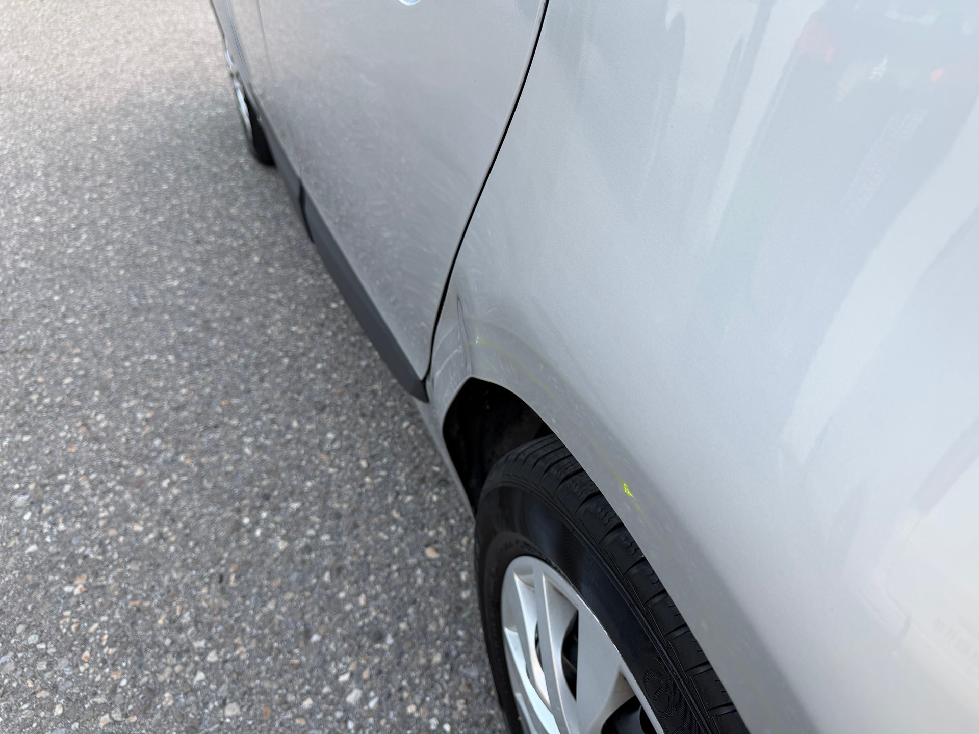 RENAULT Scénic 1.4 16V Turbo Privilège-image-10