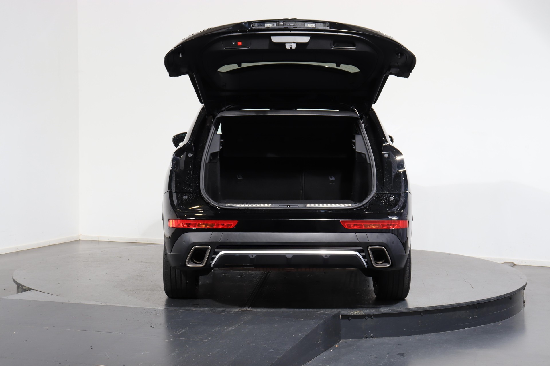 DS AUTOMOBILES 7 Crossback 1.6 E-Tense Rivoli 4x4-image-3