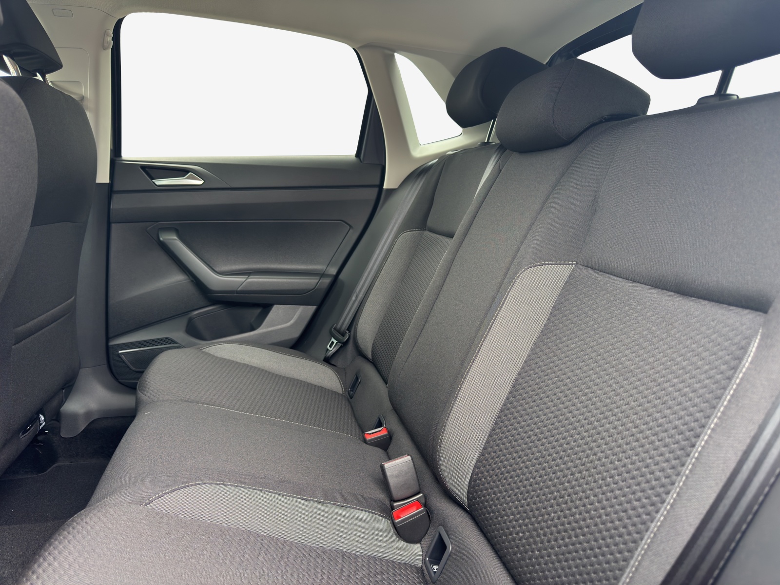 VW Polo LI 1.0TSI 95PS-image-11