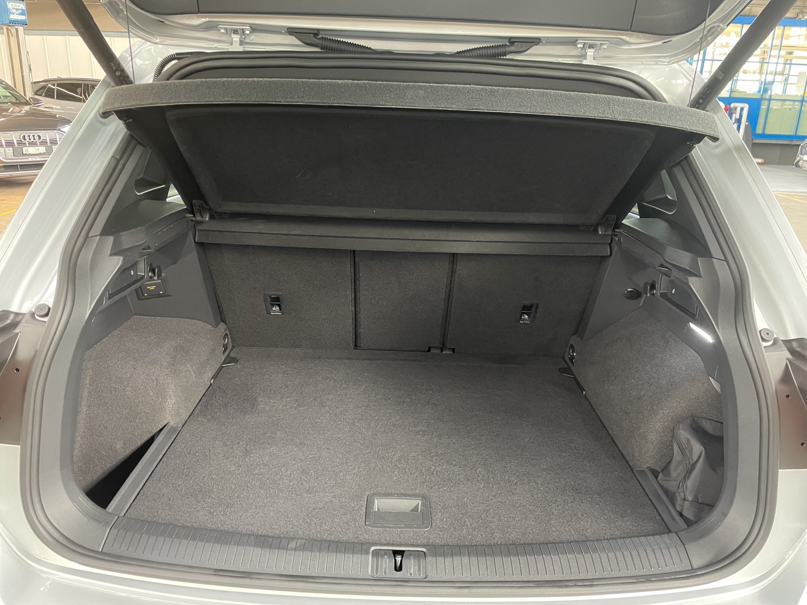 VW Tiguan 2.0 TSI R-Line DSG-image-10