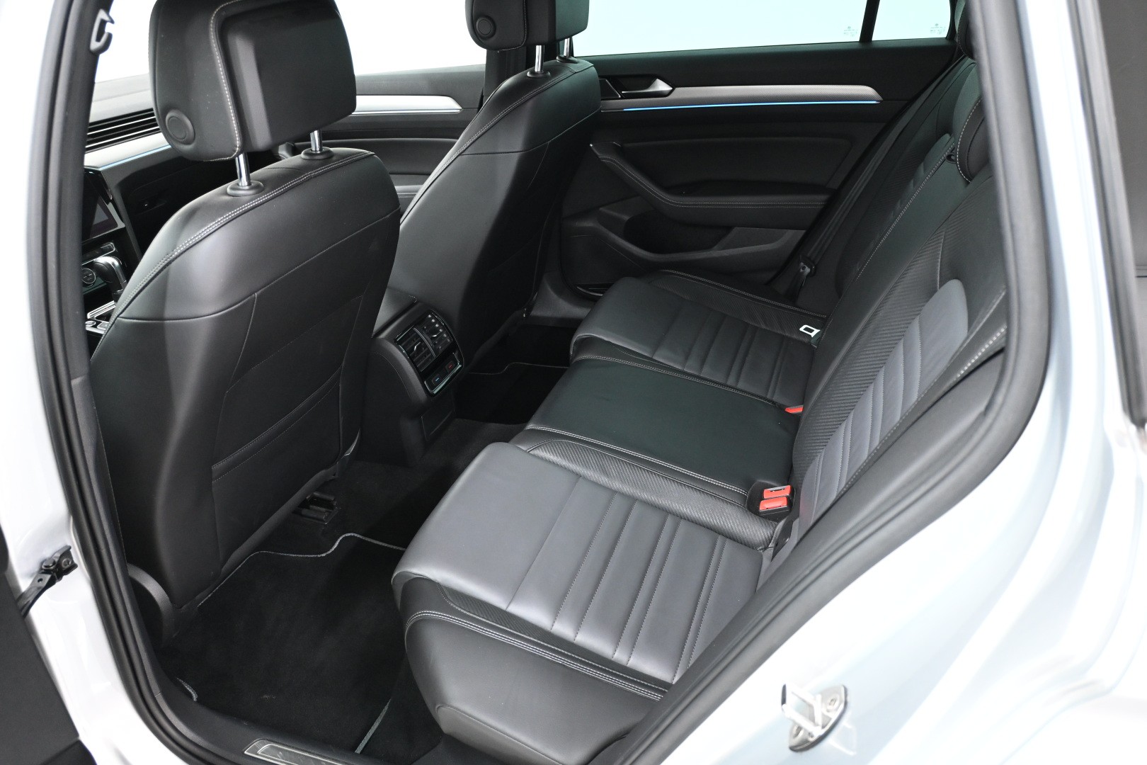 VW Passat Variant 2.0 TSI BMT Highline 4Motion DSG-image-6