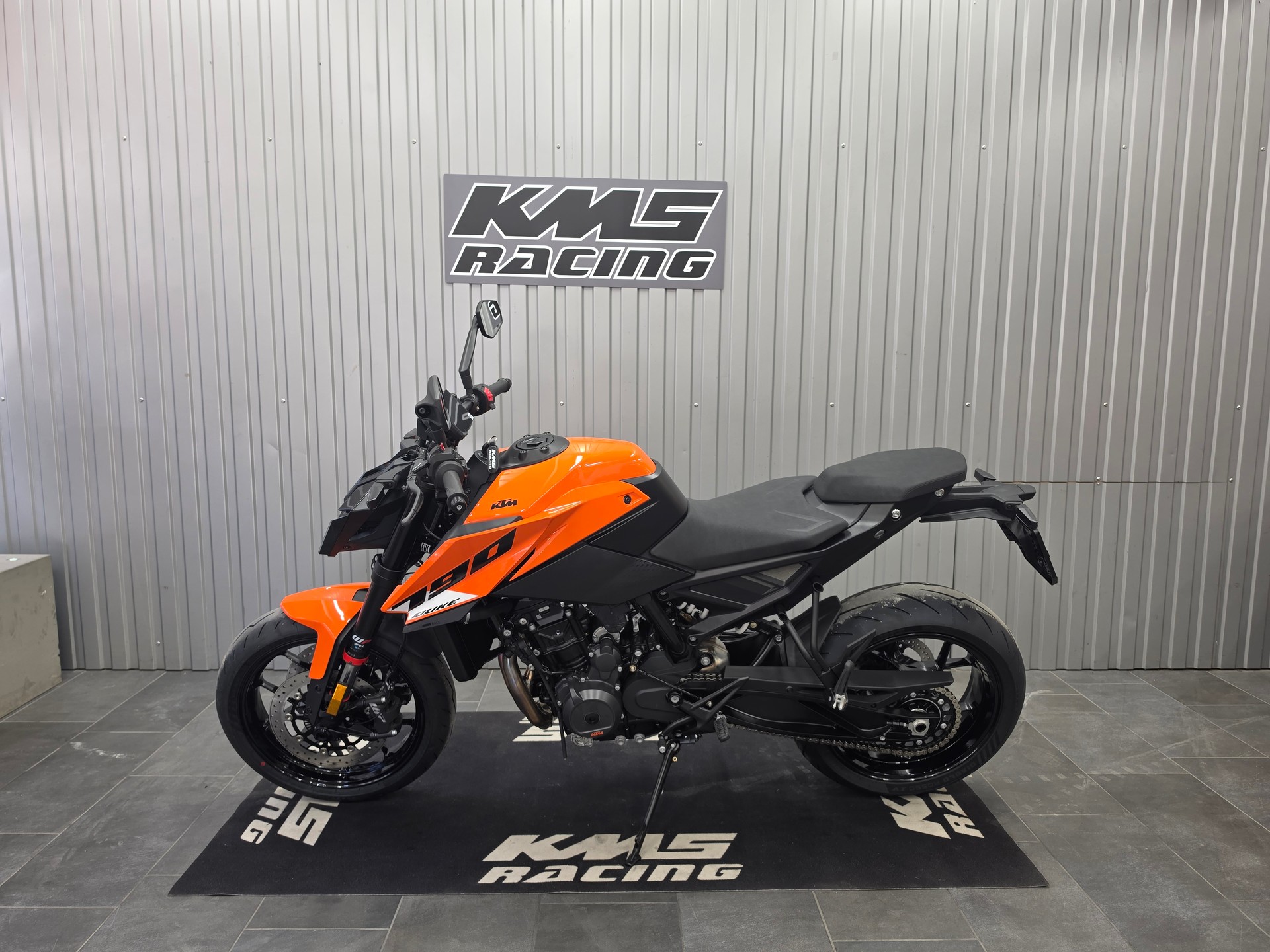 KTM 790 Duke (35kW)-showroom-element-1