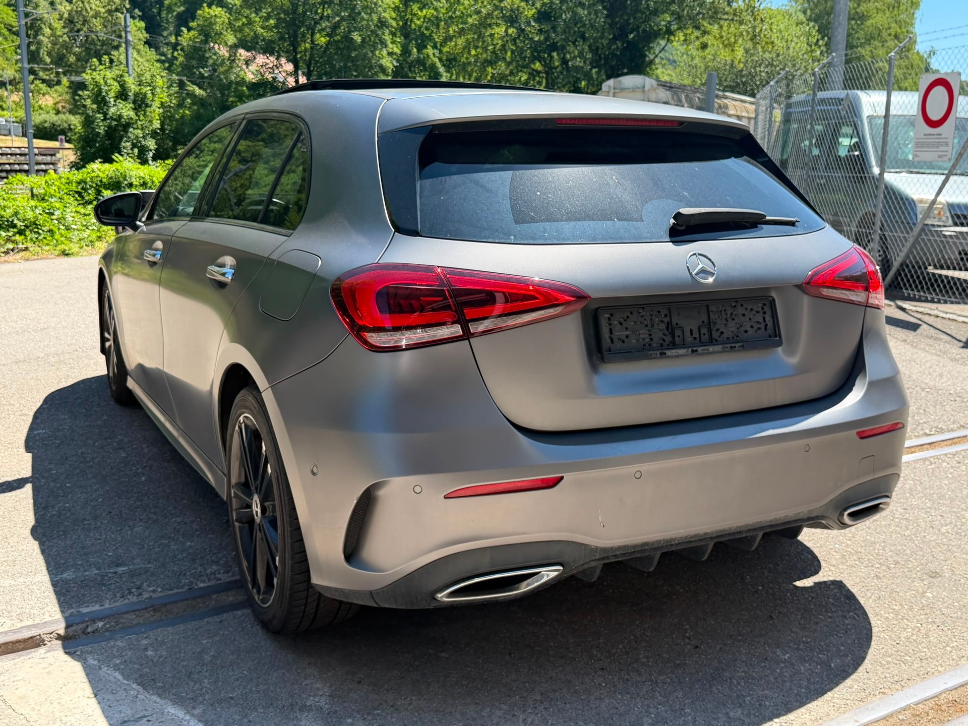 MERCEDES-BENZ A 250 AMG Line 7G-DCT-image-3