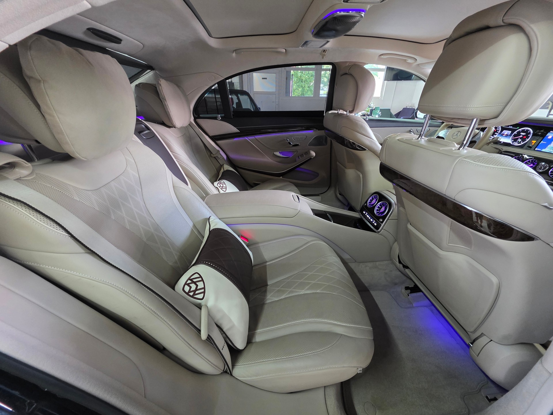 MERCEDES-BENZ S 500 4Matic 7G-Tronic Maybach-image-20