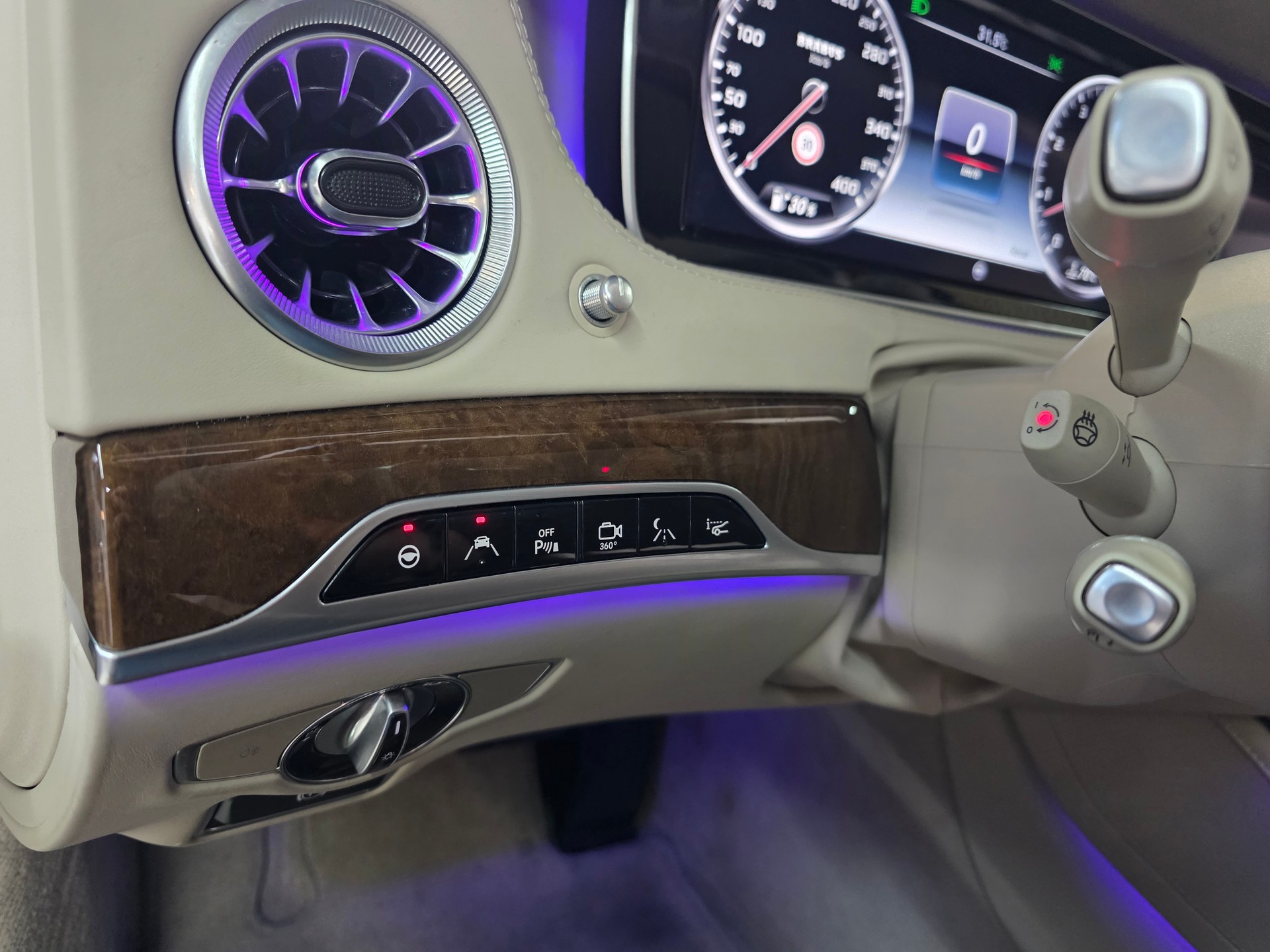 MERCEDES-BENZ S 500 4Matic 7G-Tronic Maybach-image-14